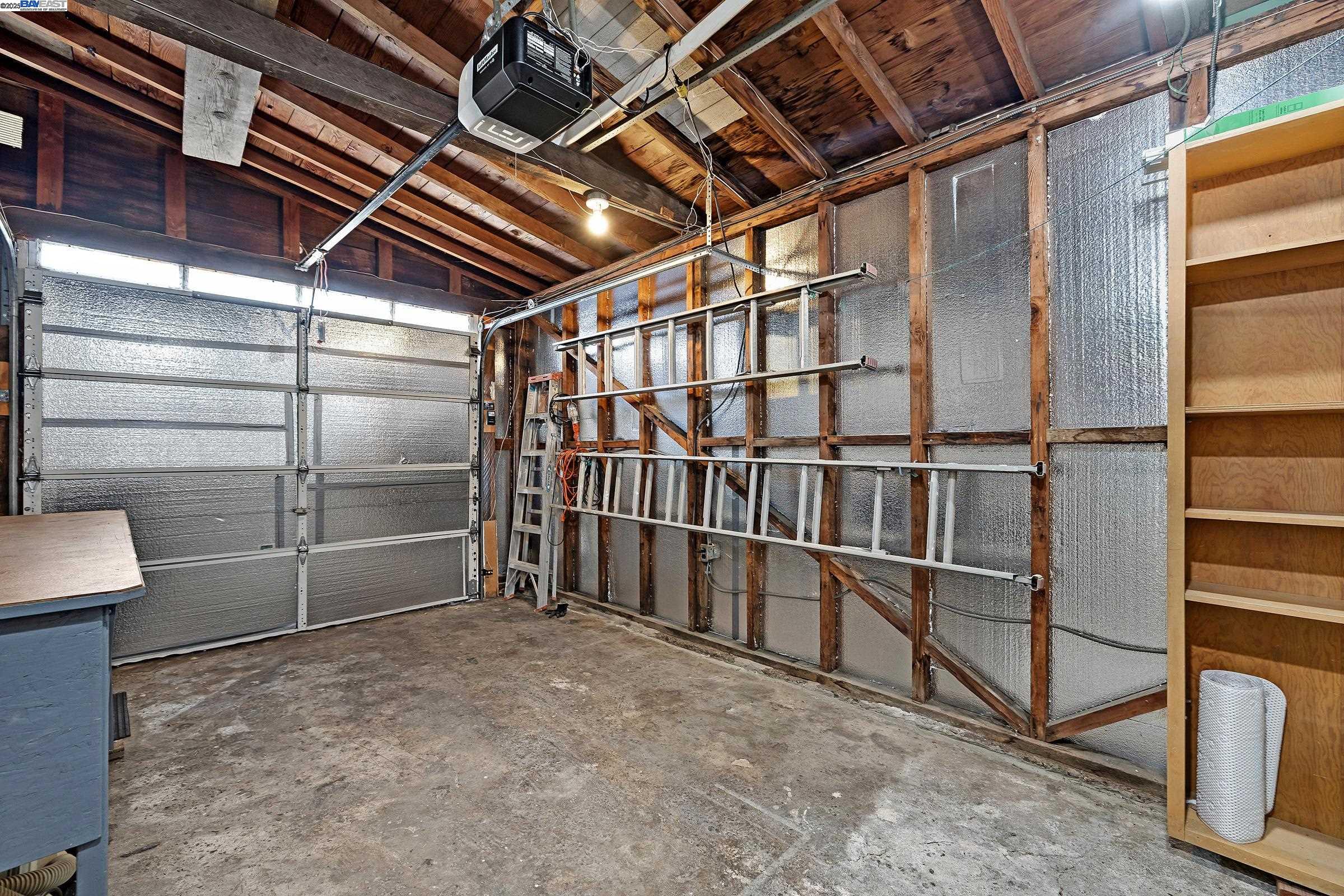 Detail Gallery Image 14 of 36 For 589 S M St, Livermore,  CA 94550 - 3 Beds | 2 Baths