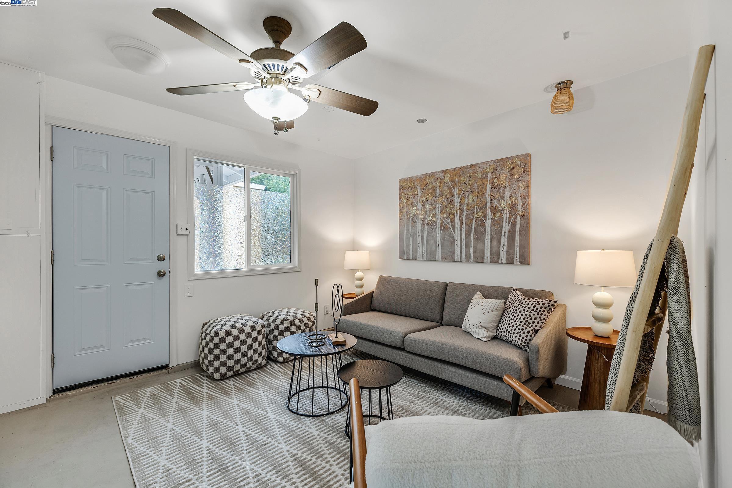 Detail Gallery Image 15 of 36 For 589 S M St, Livermore,  CA 94550 - 3 Beds | 2 Baths