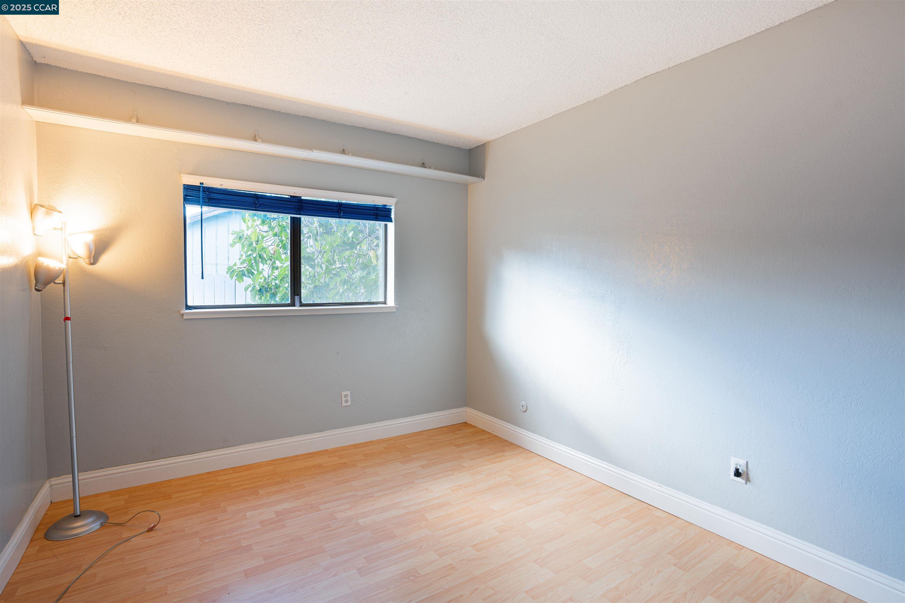 Detail Gallery Image 14 of 29 For 1993 Calaveras Dr, Bay Point,  CA 94565 - 3 Beds | 2 Baths