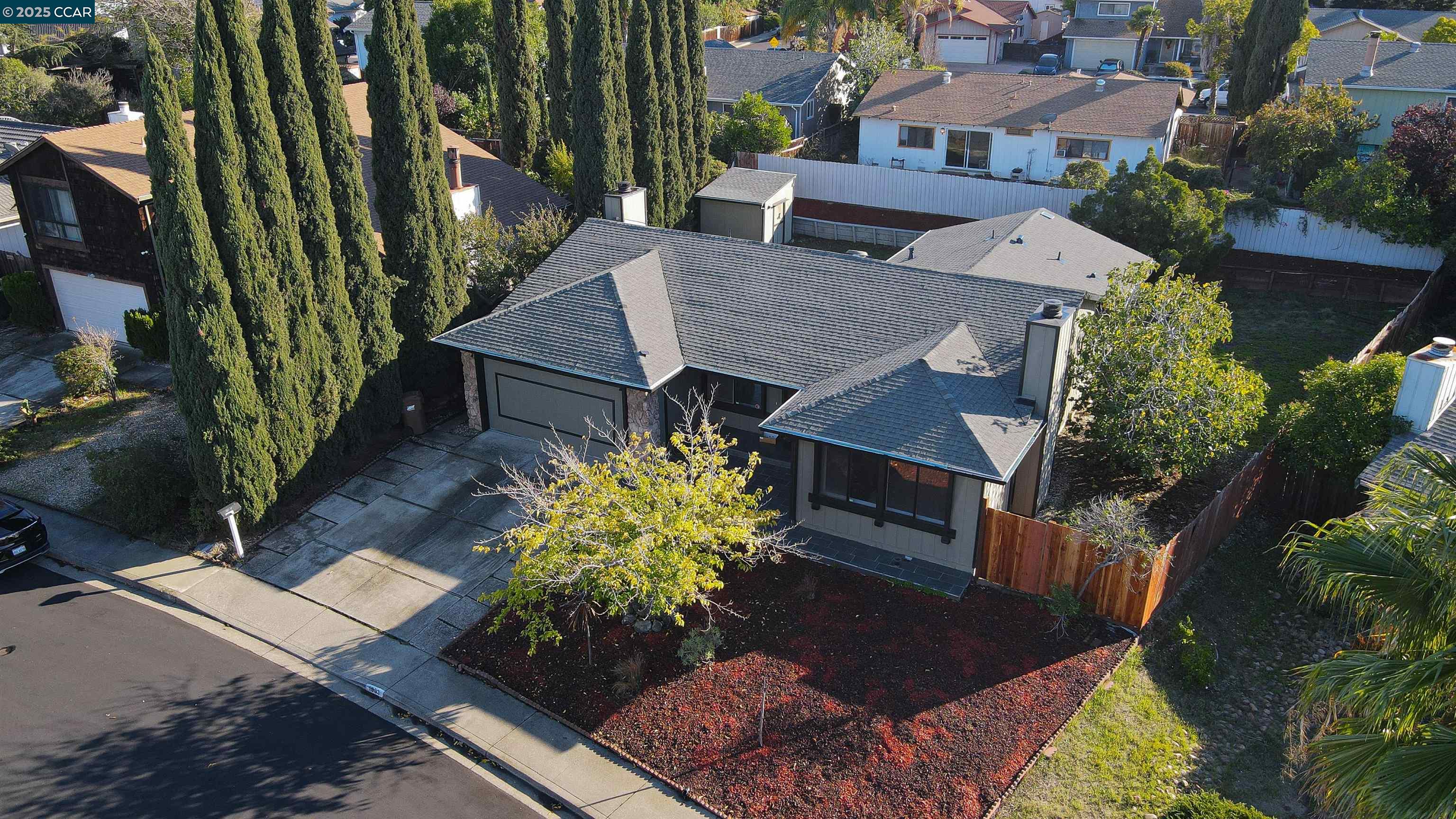 Detail Gallery Image 3 of 29 For 1993 Calaveras Dr, Bay Point,  CA 94565 - 3 Beds | 2 Baths