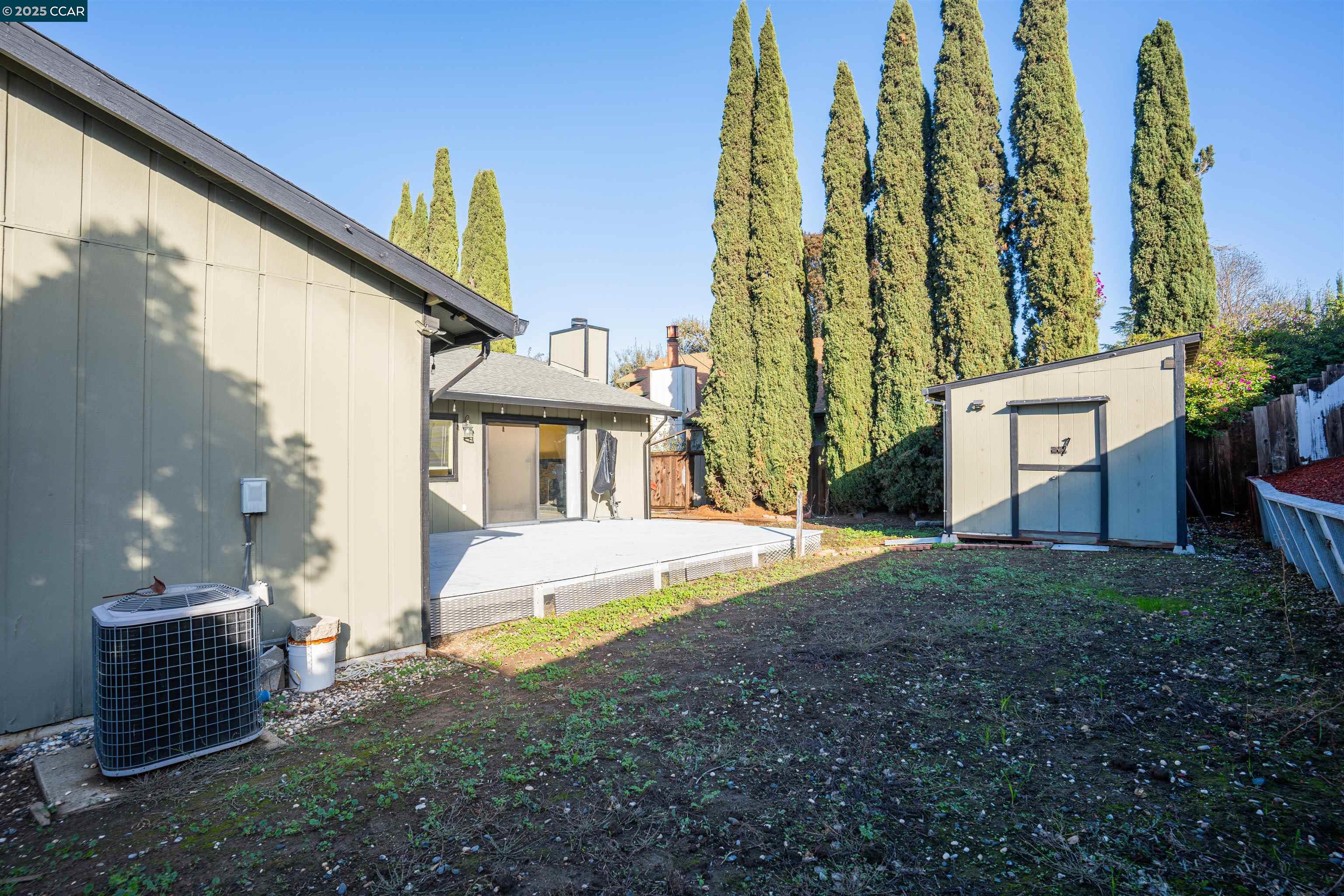 Detail Gallery Image 22 of 29 For 1993 Calaveras Dr, Bay Point,  CA 94565 - 3 Beds | 2 Baths