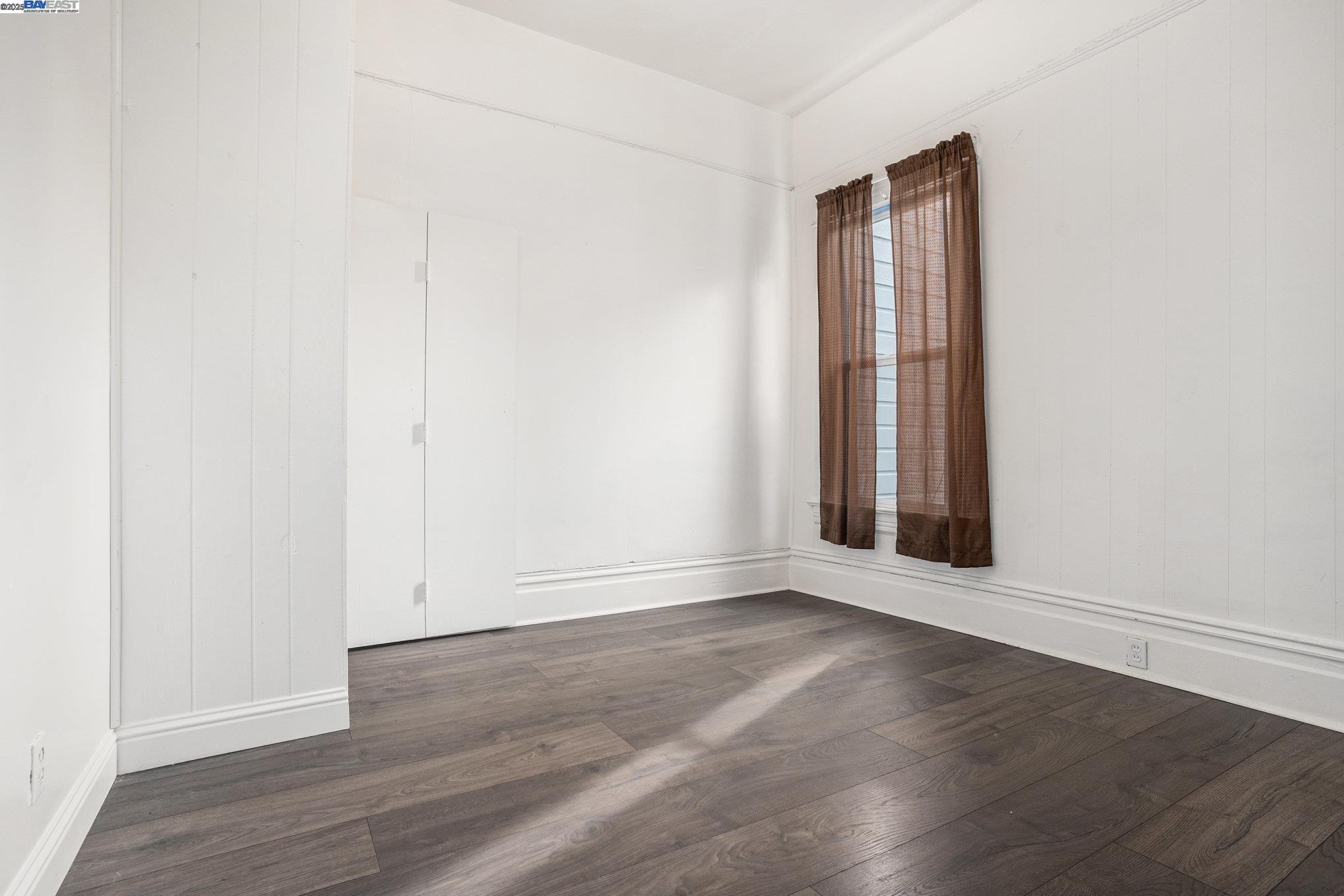 Detail Gallery Image 17 of 20 For 185 7th St, Oakland,  CA 94607 - 5 Beds | 2 Baths