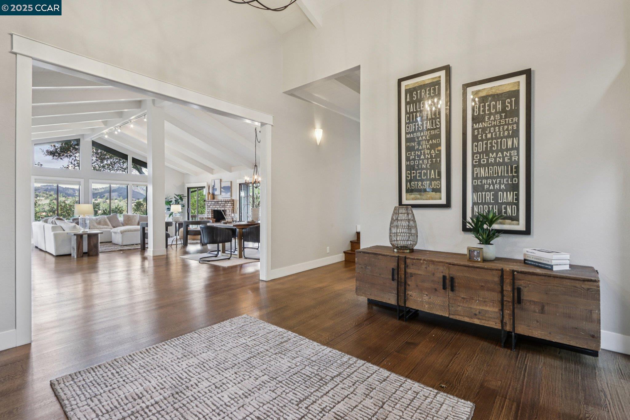 Detail Gallery Image 3 of 55 For 858 Mountain View Dr, Lafayette,  CA 94549 - 5 Beds | 3/1 Baths