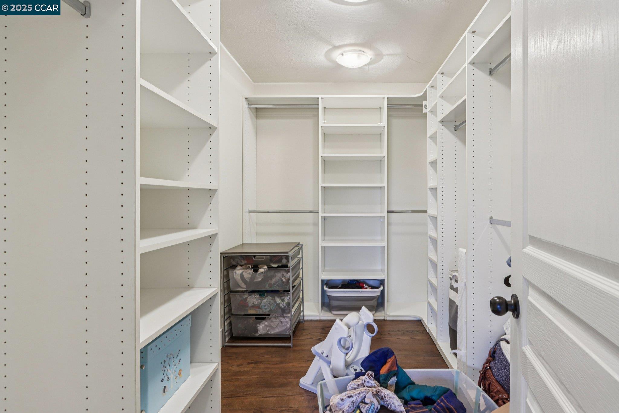 Detail Gallery Image 39 of 55 For 858 Mountain View Dr, Lafayette,  CA 94549 - 5 Beds | 3/1 Baths