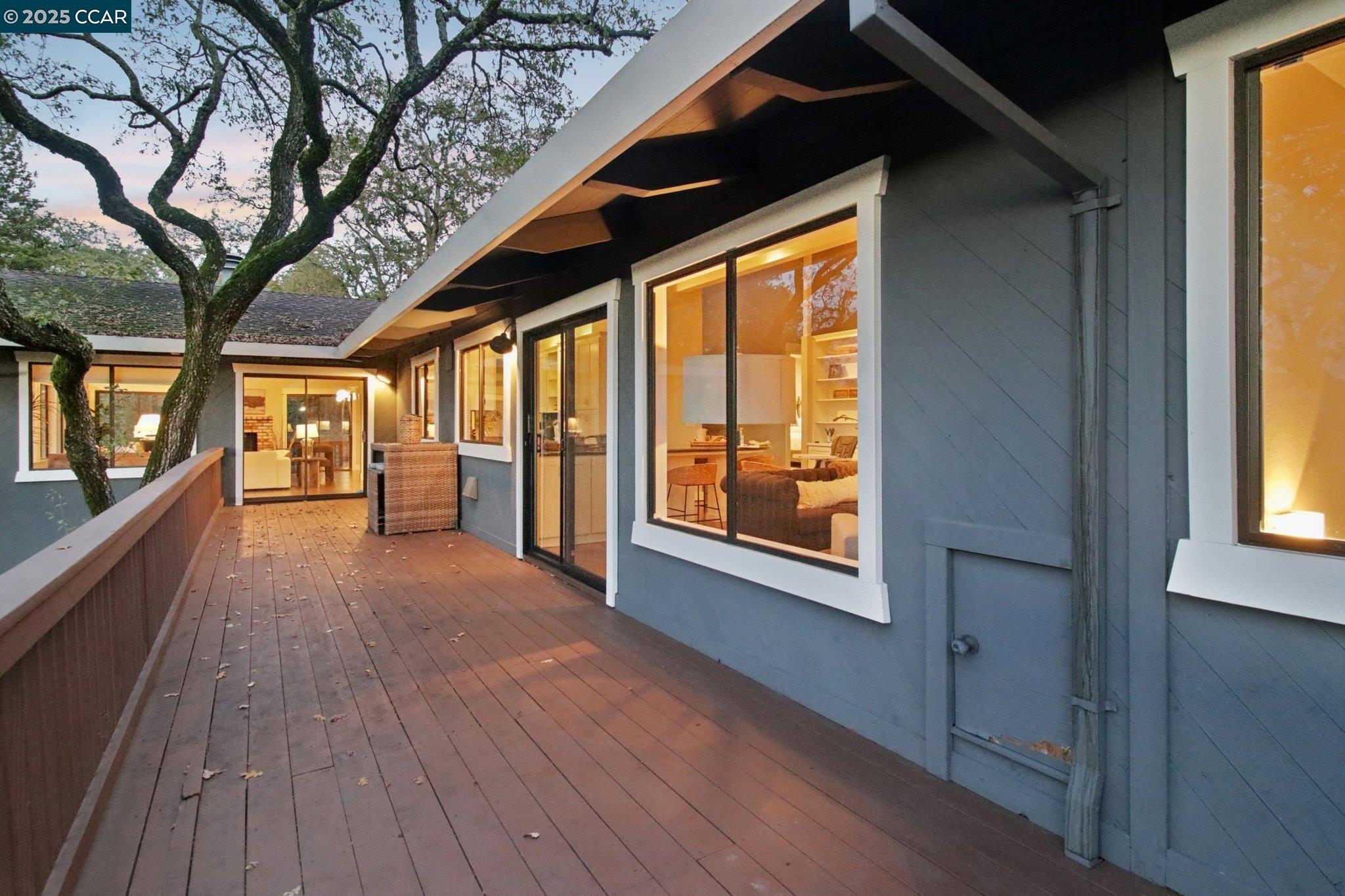 Detail Gallery Image 51 of 55 For 858 Mountain View Dr, Lafayette,  CA 94549 - 5 Beds | 3/1 Baths