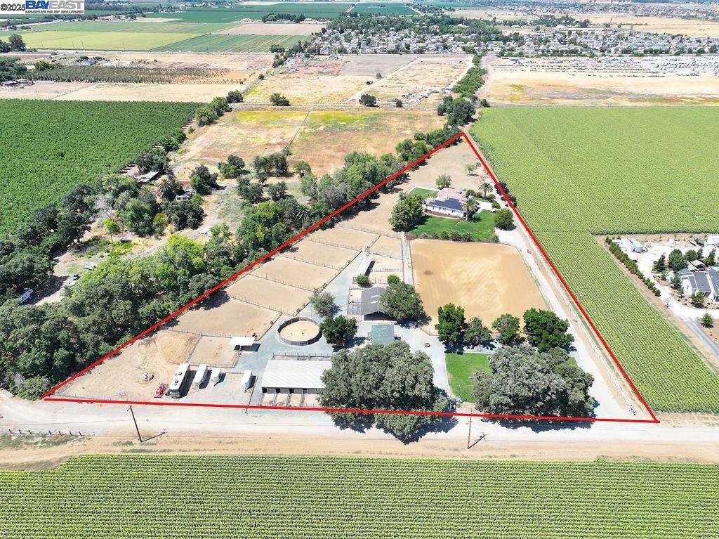 Detail Gallery Image 2 of 58 For 3335 Kellogg Creek Rd, Byron,  CA 94514 - 5 Beds | 4 Baths