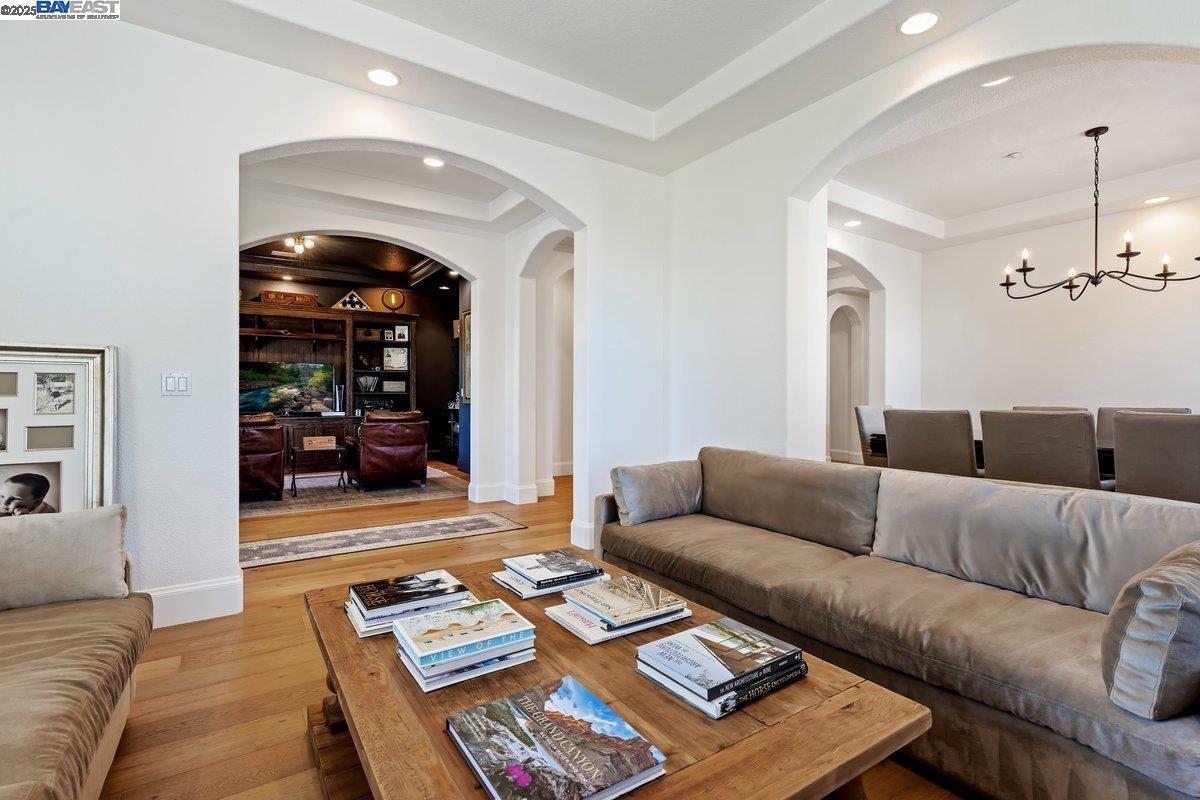 Detail Gallery Image 18 of 58 For 3335 Kellogg Creek Rd, Byron,  CA 94514 - 5 Beds | 4 Baths