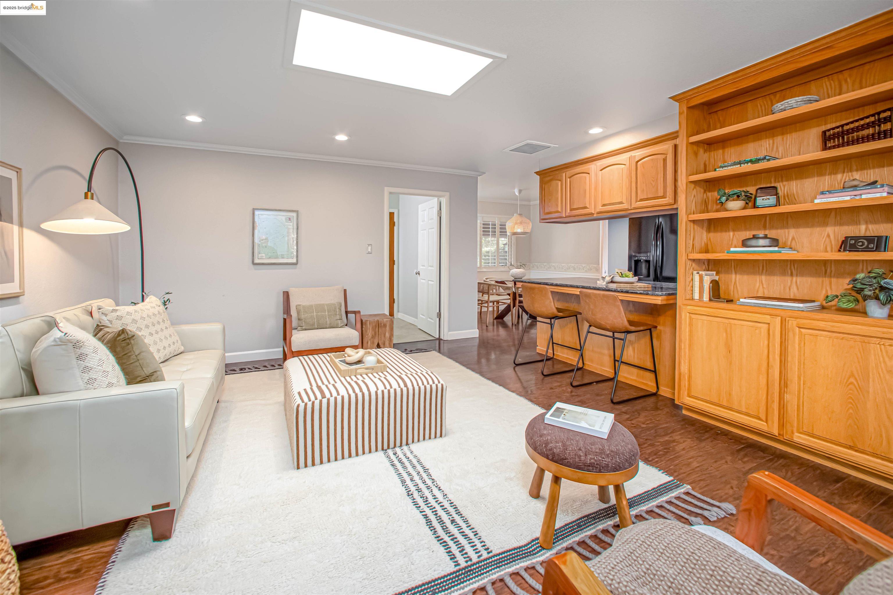 Detail Gallery Image 13 of 27 For 7036 13th St, Sacramento,  CA 95831 - 3 Beds | 2 Baths