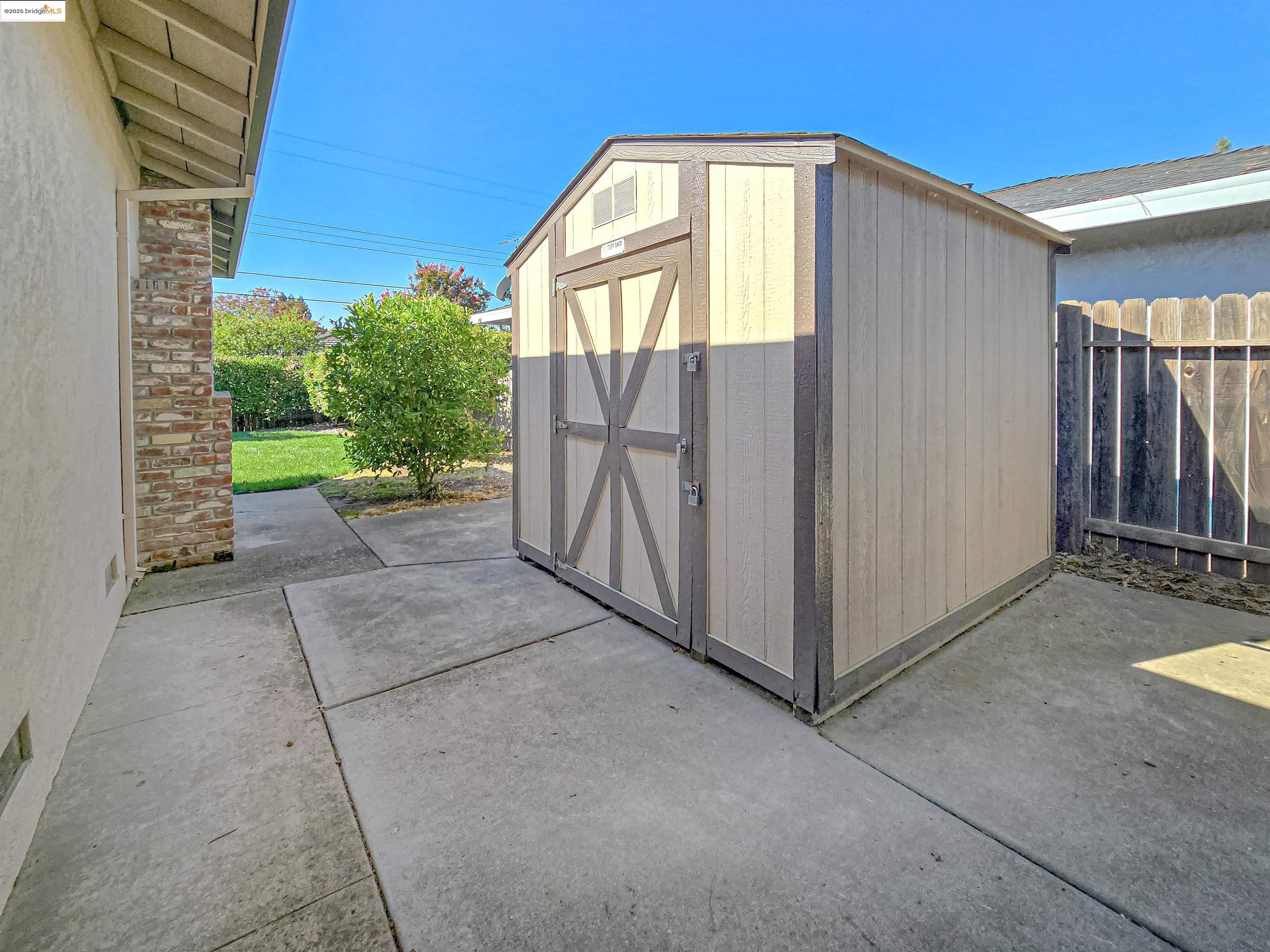 Detail Gallery Image 27 of 27 For 7036 13th St, Sacramento,  CA 95831 - 3 Beds | 2 Baths