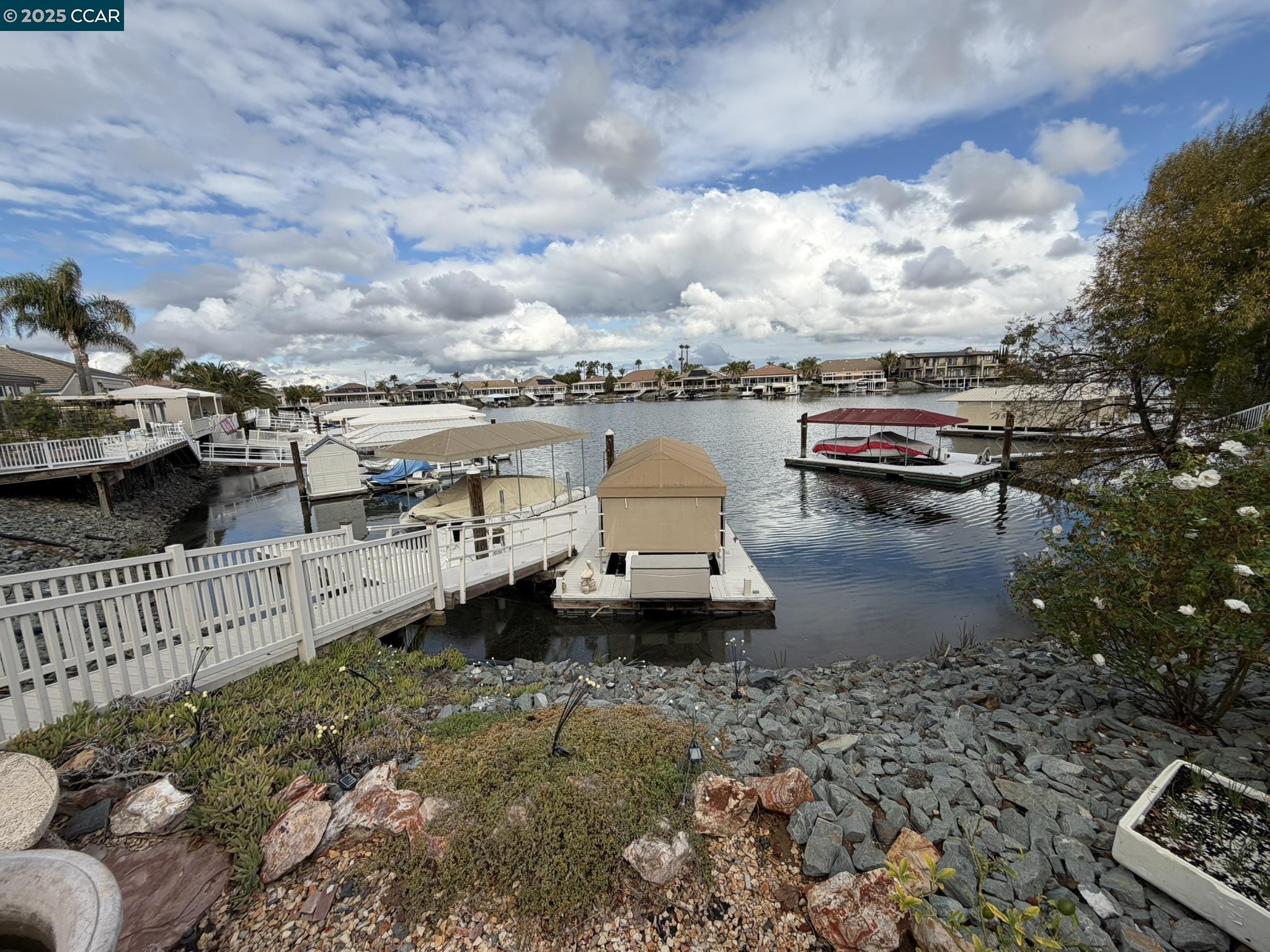 Detail Gallery Image 9 of 45 For 3973 Bolinas Place, Discovery Bay,  CA 94505 - 3 Beds | 3 Baths