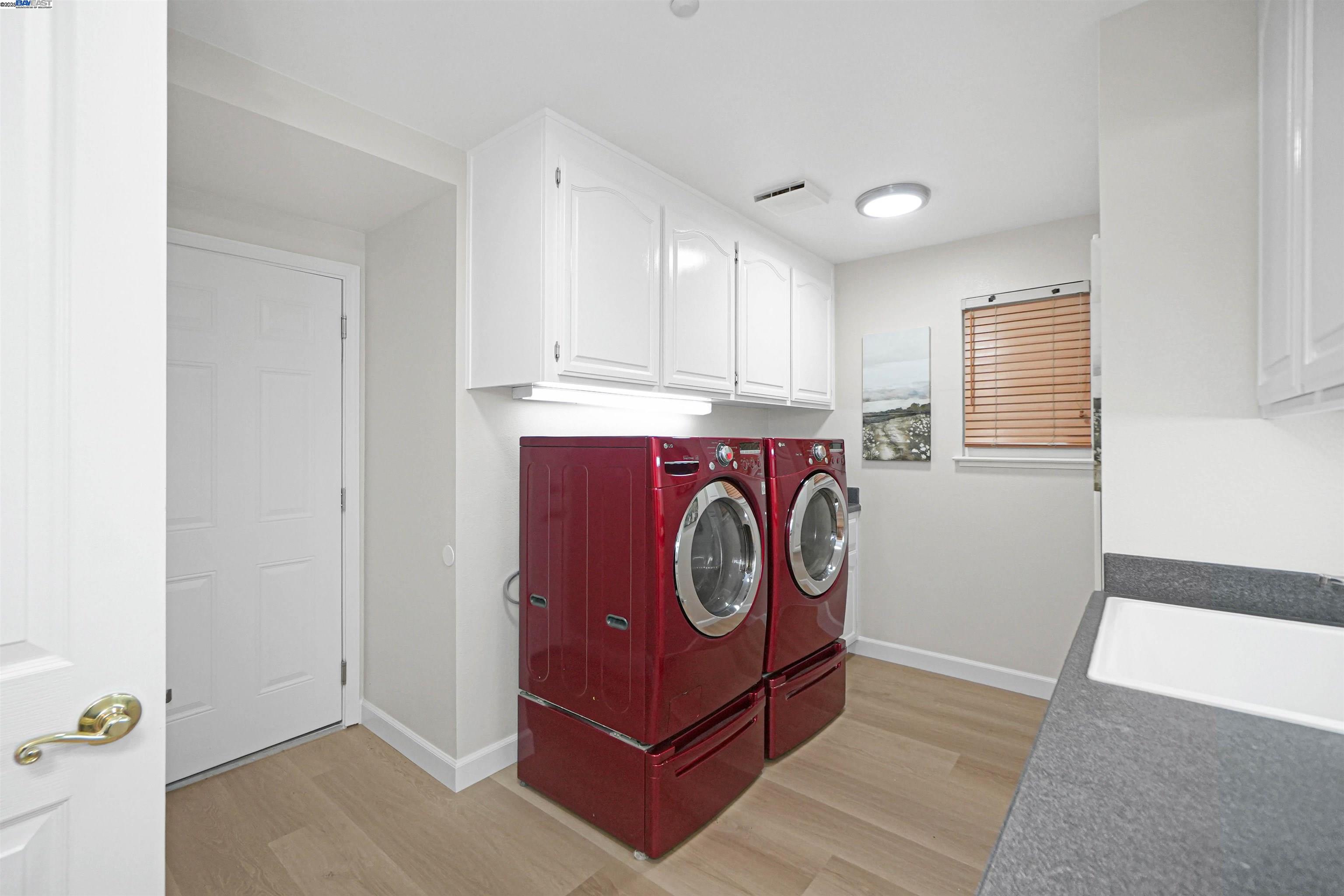 Detail Gallery Image 33 of 58 For 28475 Fox Hollow Dr, Hayward,  CA 94542 - 5 Beds | 3 Baths