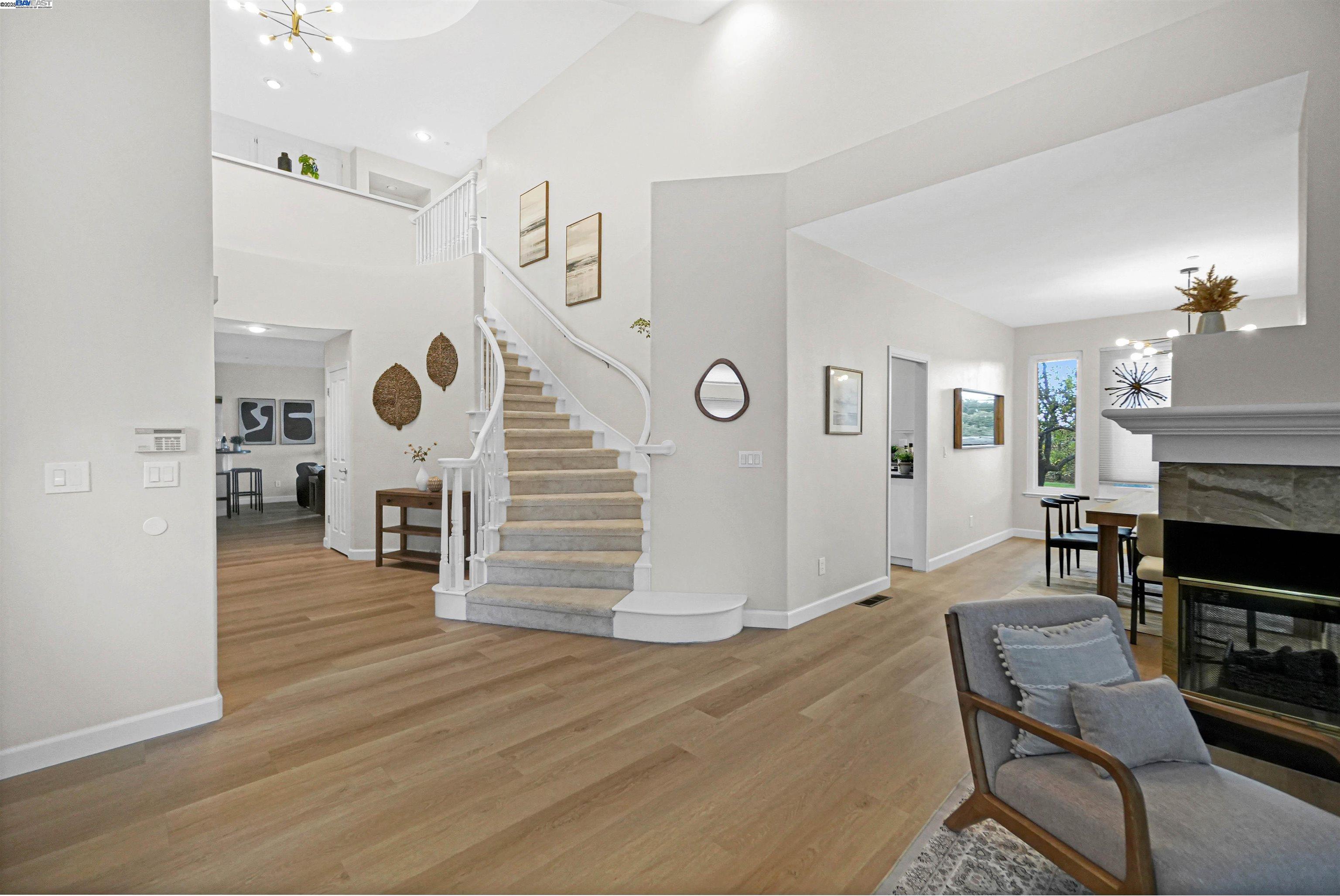 Detail Gallery Image 9 of 58 For 28475 Fox Hollow Dr, Hayward,  CA 94542 - 5 Beds | 3 Baths