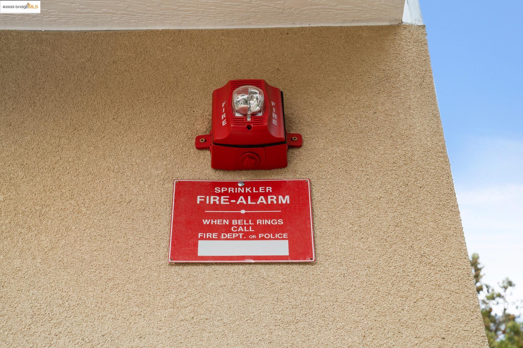 Detail Gallery Image 36 of 44 For 4511 Elmwood Rd, El Sobrante,  CA 94803 - 4 Beds | 4 Baths