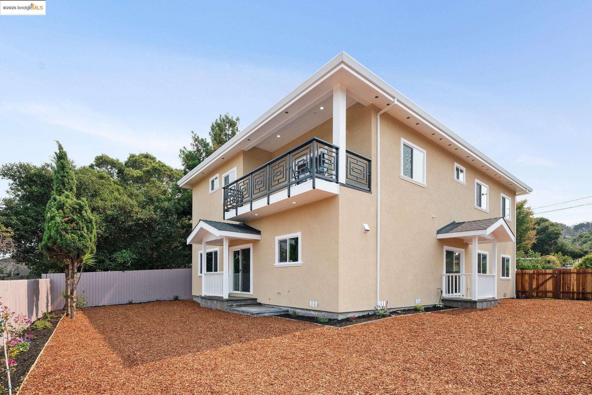 Detail Gallery Image 39 of 44 For 4511 Elmwood Rd, El Sobrante,  CA 94803 - 4 Beds | 4 Baths