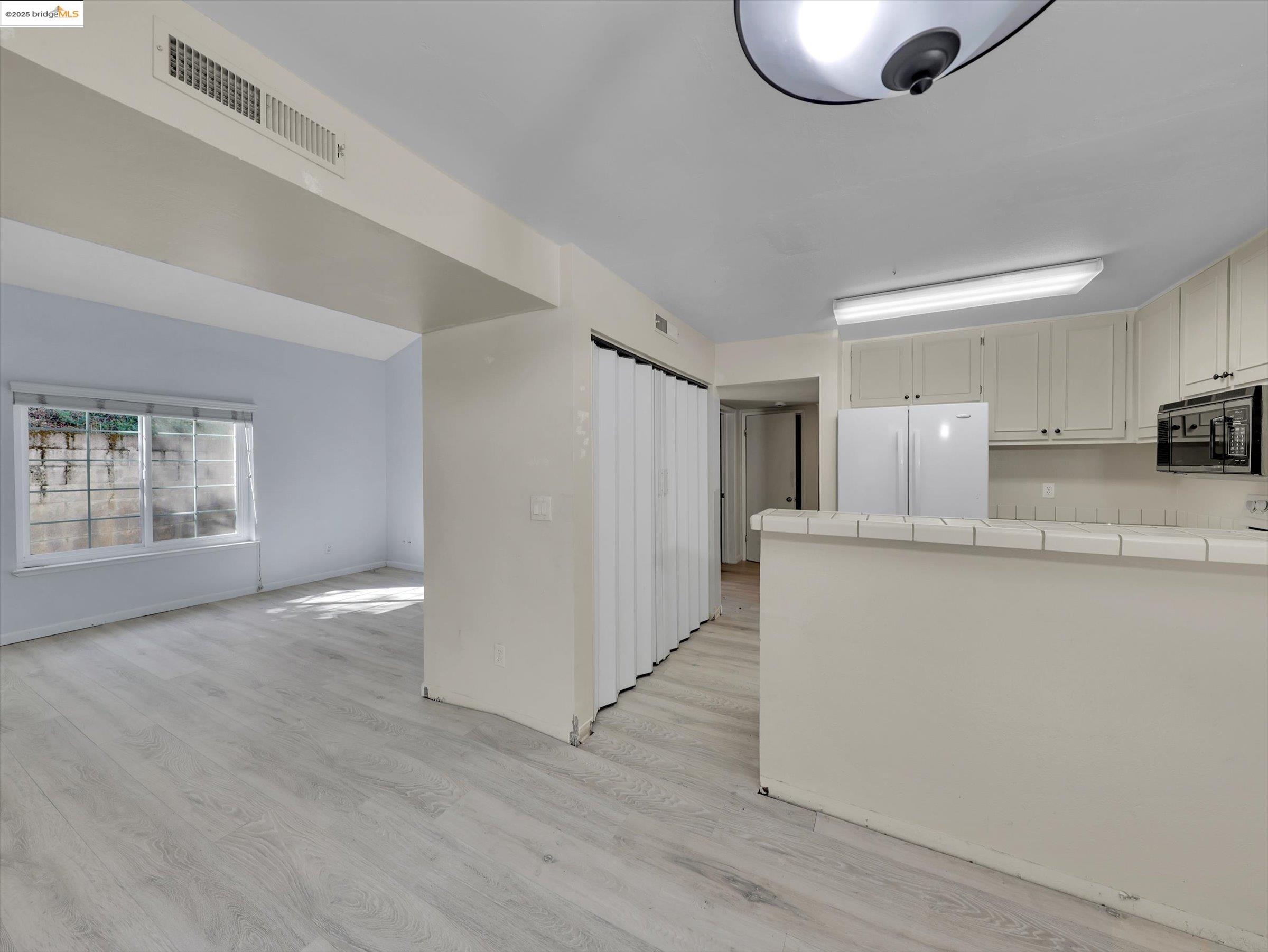 Photo #14: 41117859 Listing: Photo #14