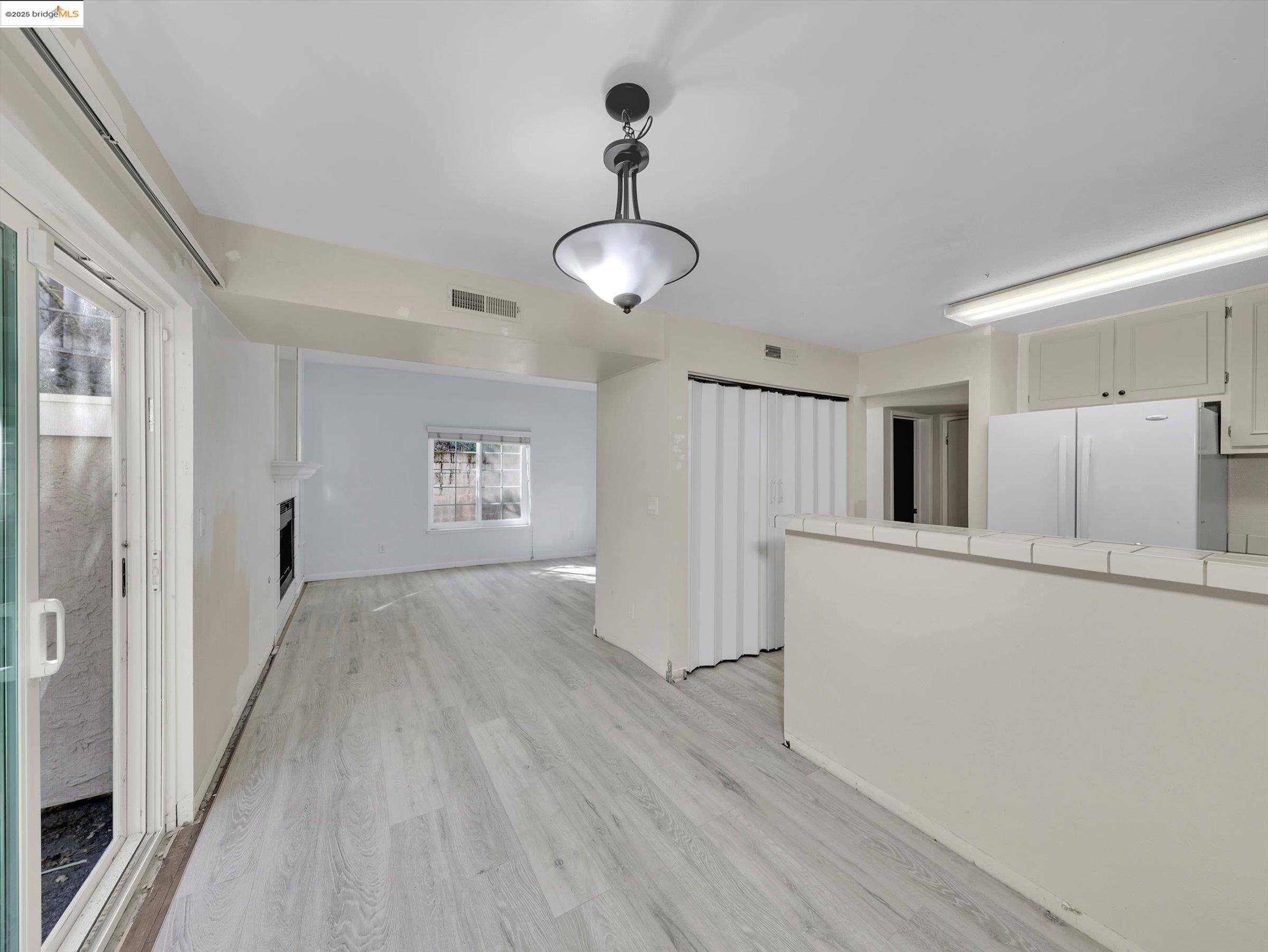 Photo #15: 41117859 Listing: Photo #15