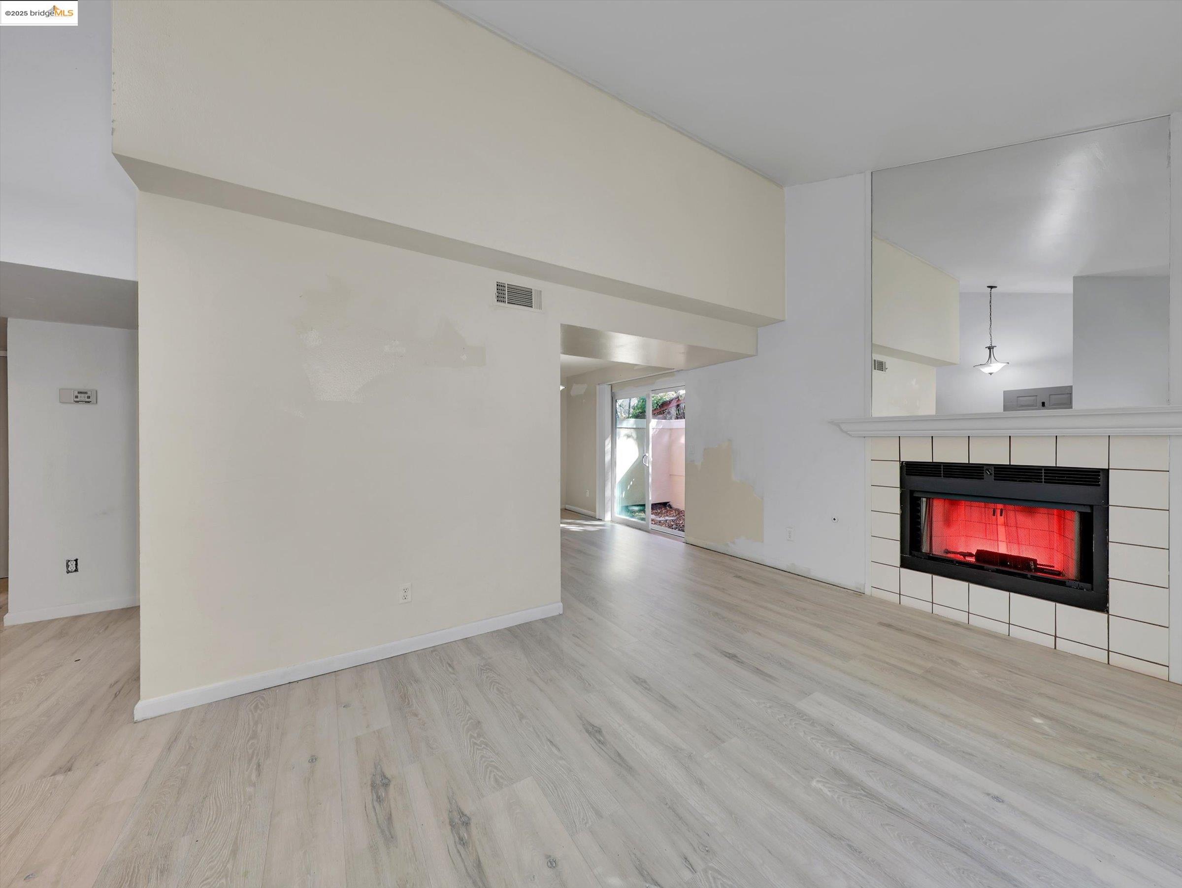 Photo #9: 41117859 Listing: Photo #9