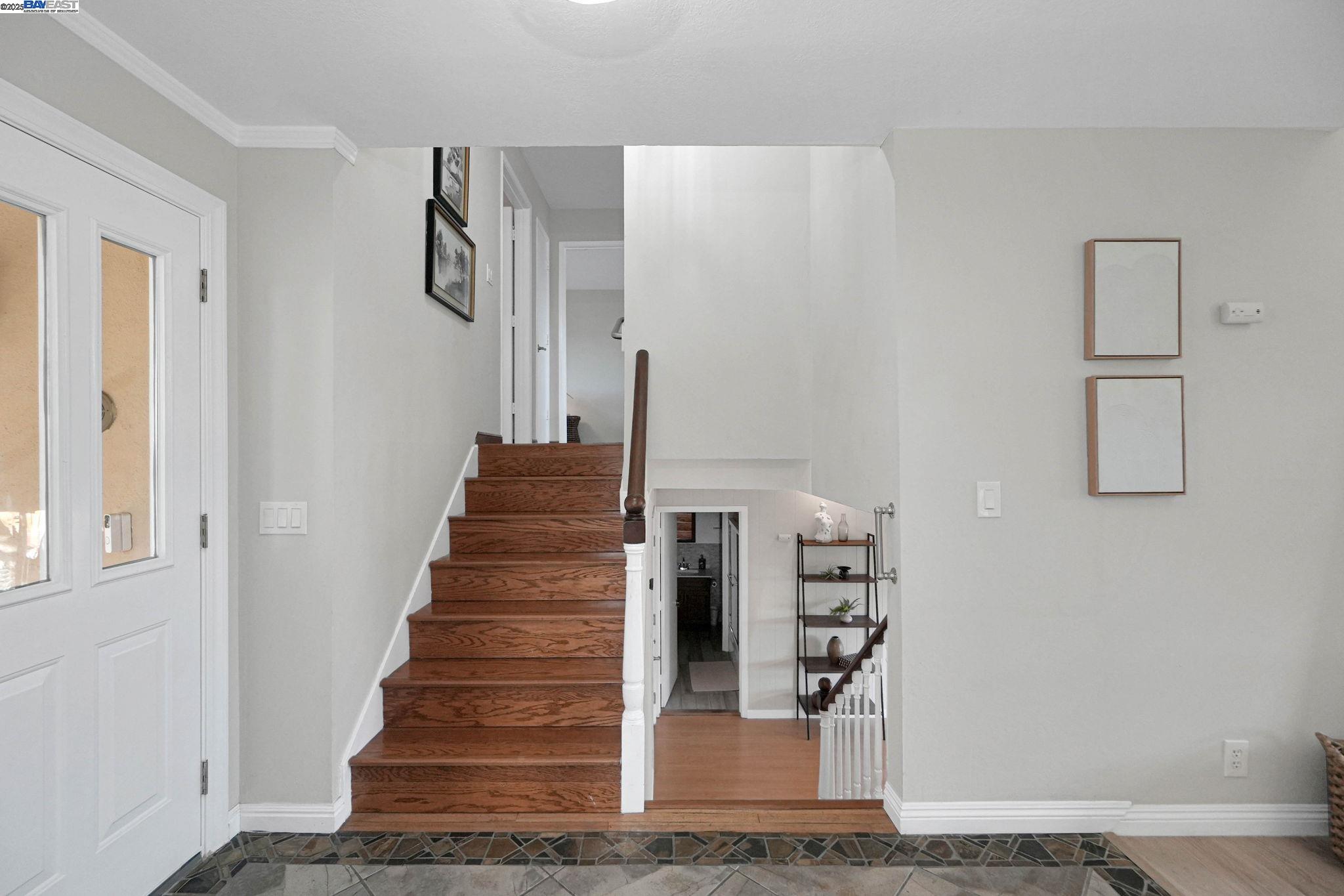 Detail Gallery Image 19 of 57 For 27956 Edgecliff Way, Hayward,  CA 94542 - 4 Beds | 3 Baths