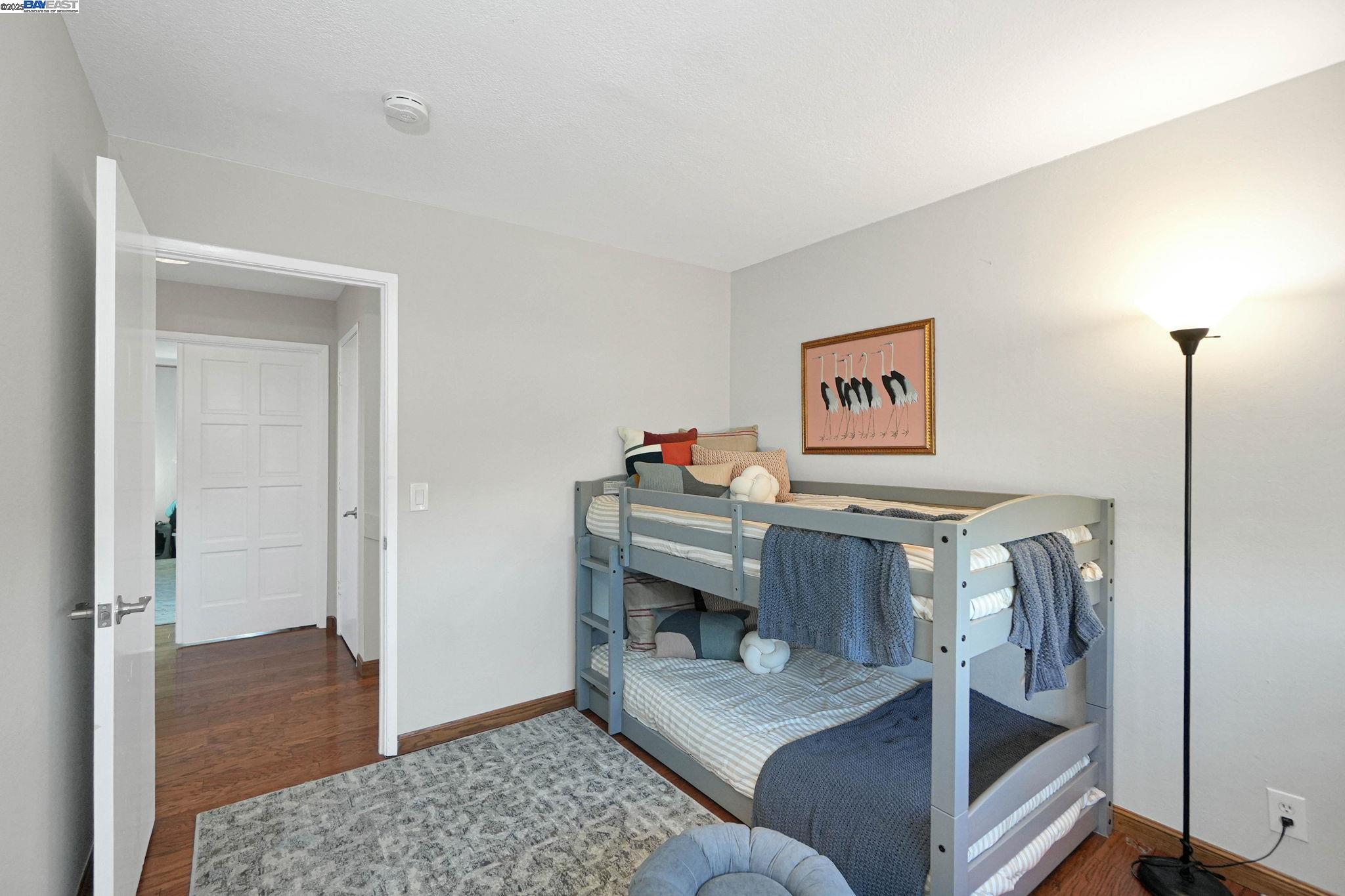 Detail Gallery Image 23 of 57 For 27956 Edgecliff Way, Hayward,  CA 94542 - 4 Beds | 3 Baths