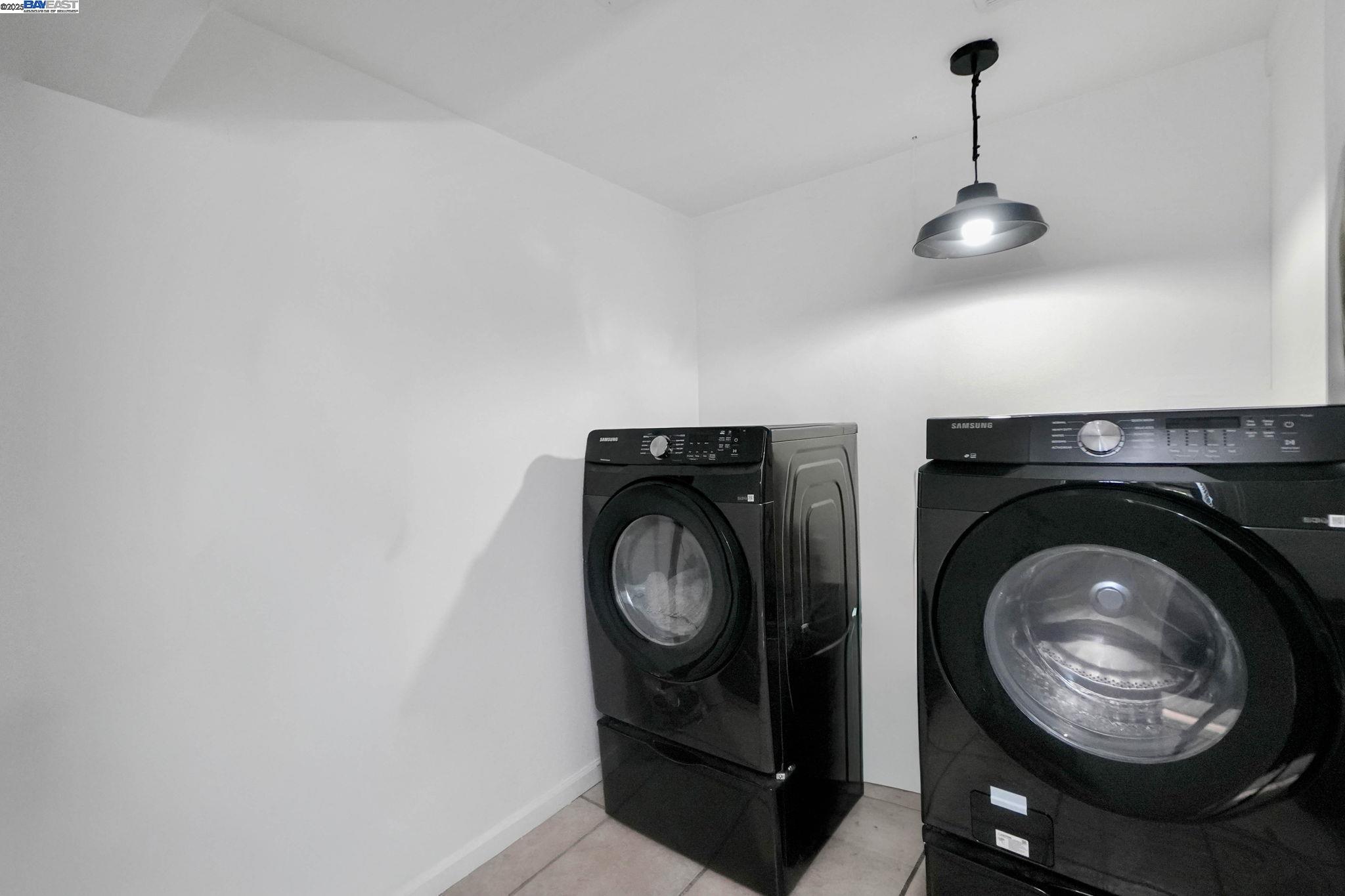 Detail Gallery Image 48 of 57 For 27956 Edgecliff Way, Hayward,  CA 94542 - 4 Beds | 3 Baths