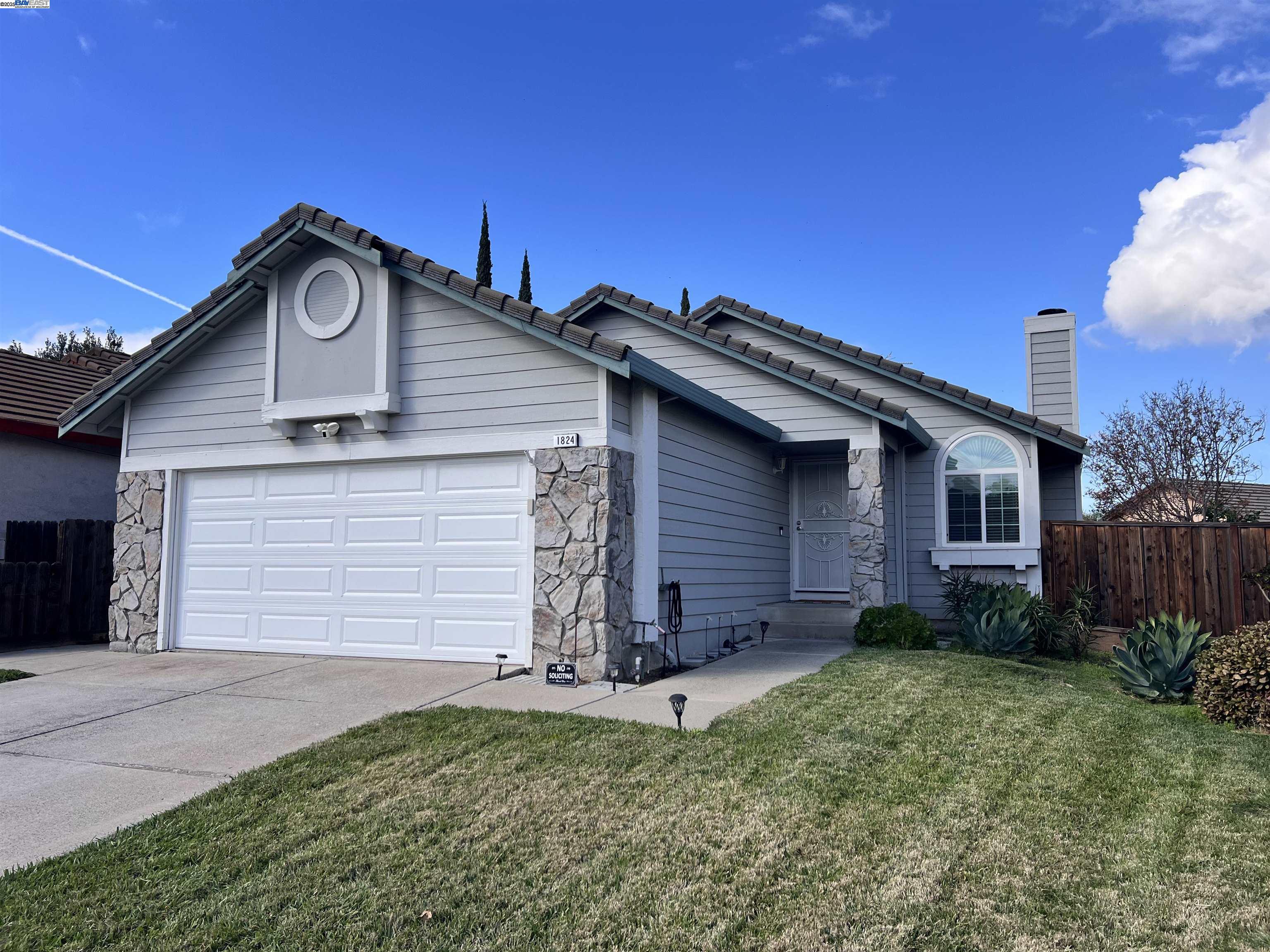 Front Image Thumbnail for BE41117862