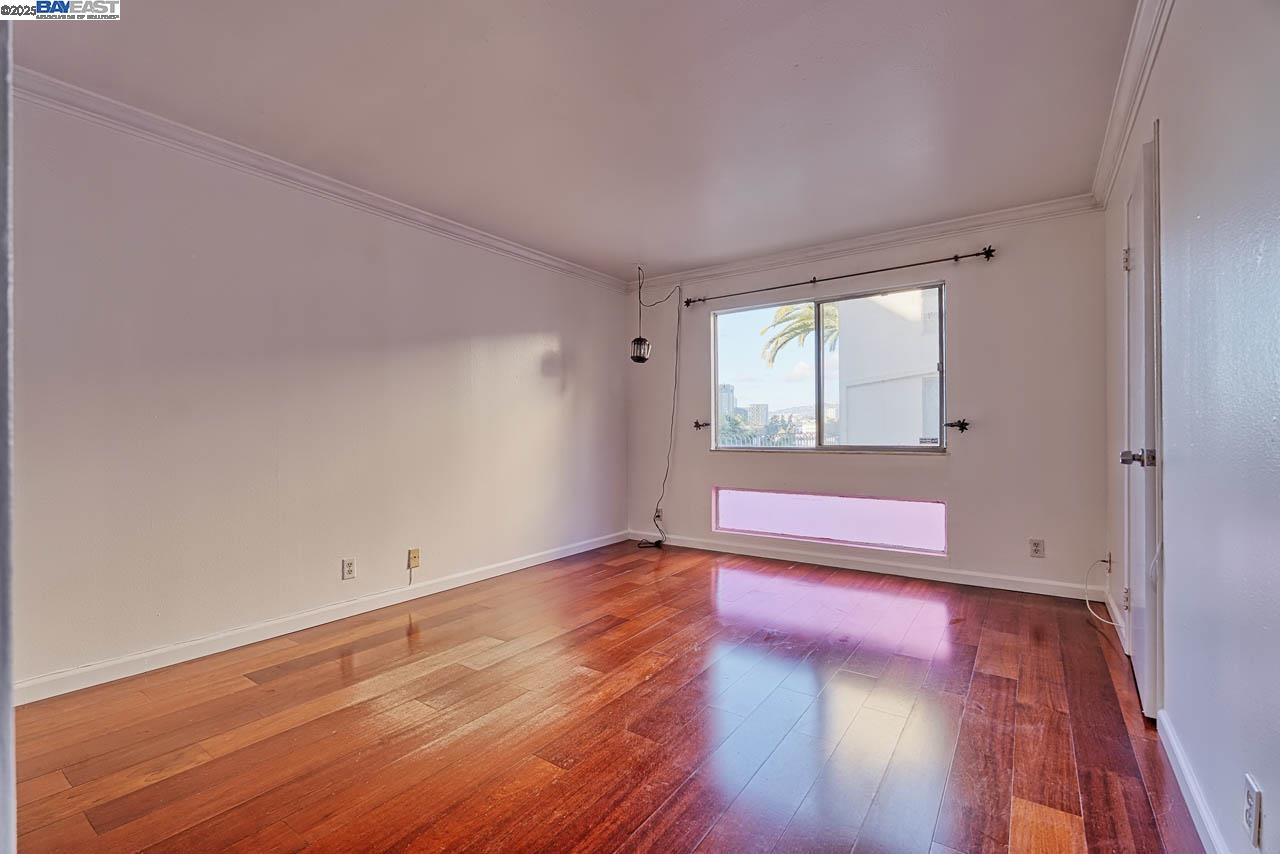 Detail Gallery Image 15 of 25 For 151 Lakeside Dr #213,  Oakland,  CA 94612 - 2 Beds | 2 Baths