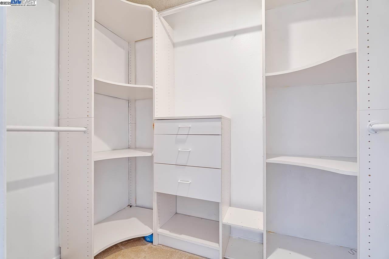 Detail Gallery Image 17 of 25 For 151 Lakeside Dr #213,  Oakland,  CA 94612 - 2 Beds | 2 Baths