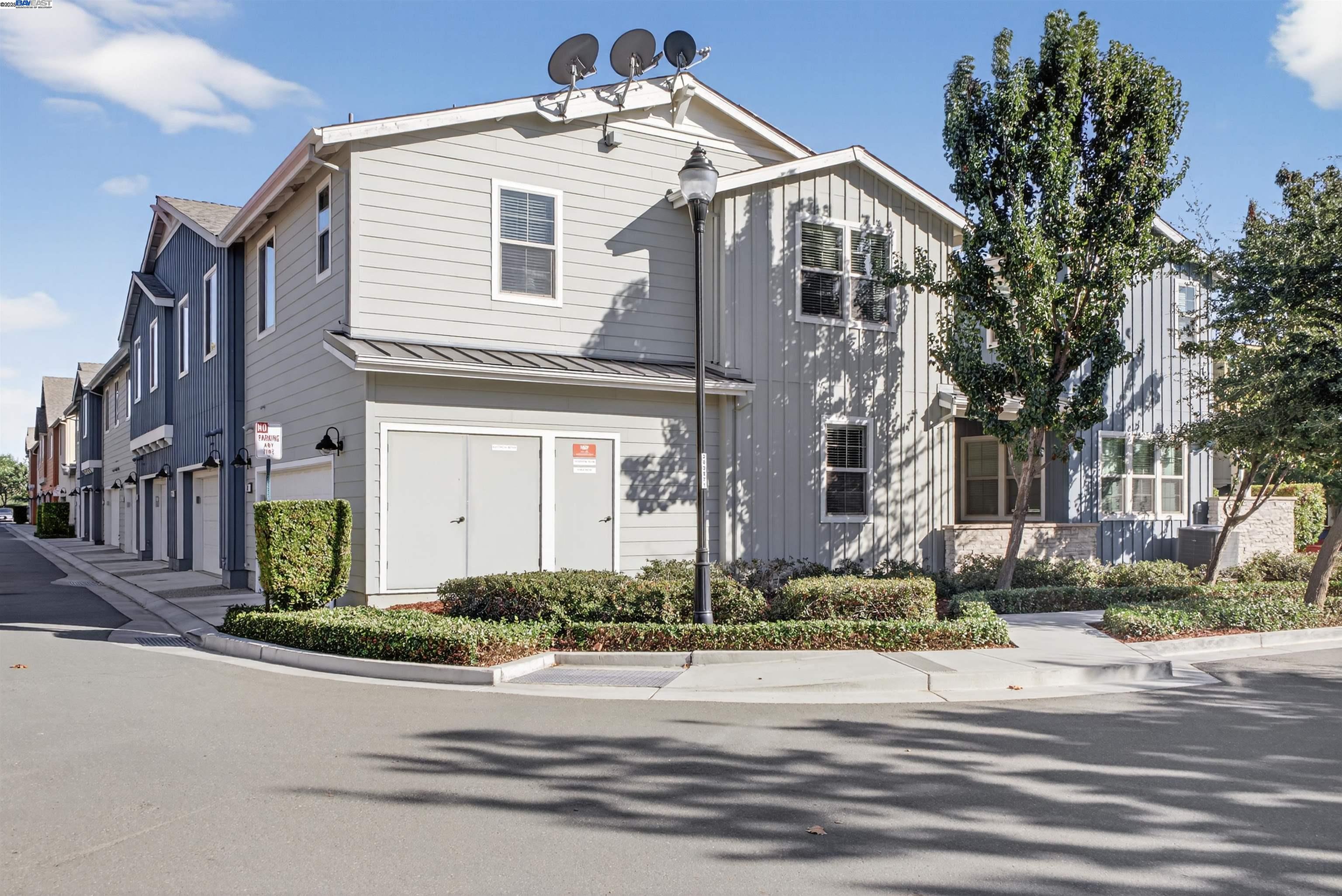 Photo #42: 41117873 Listing: Photo #42