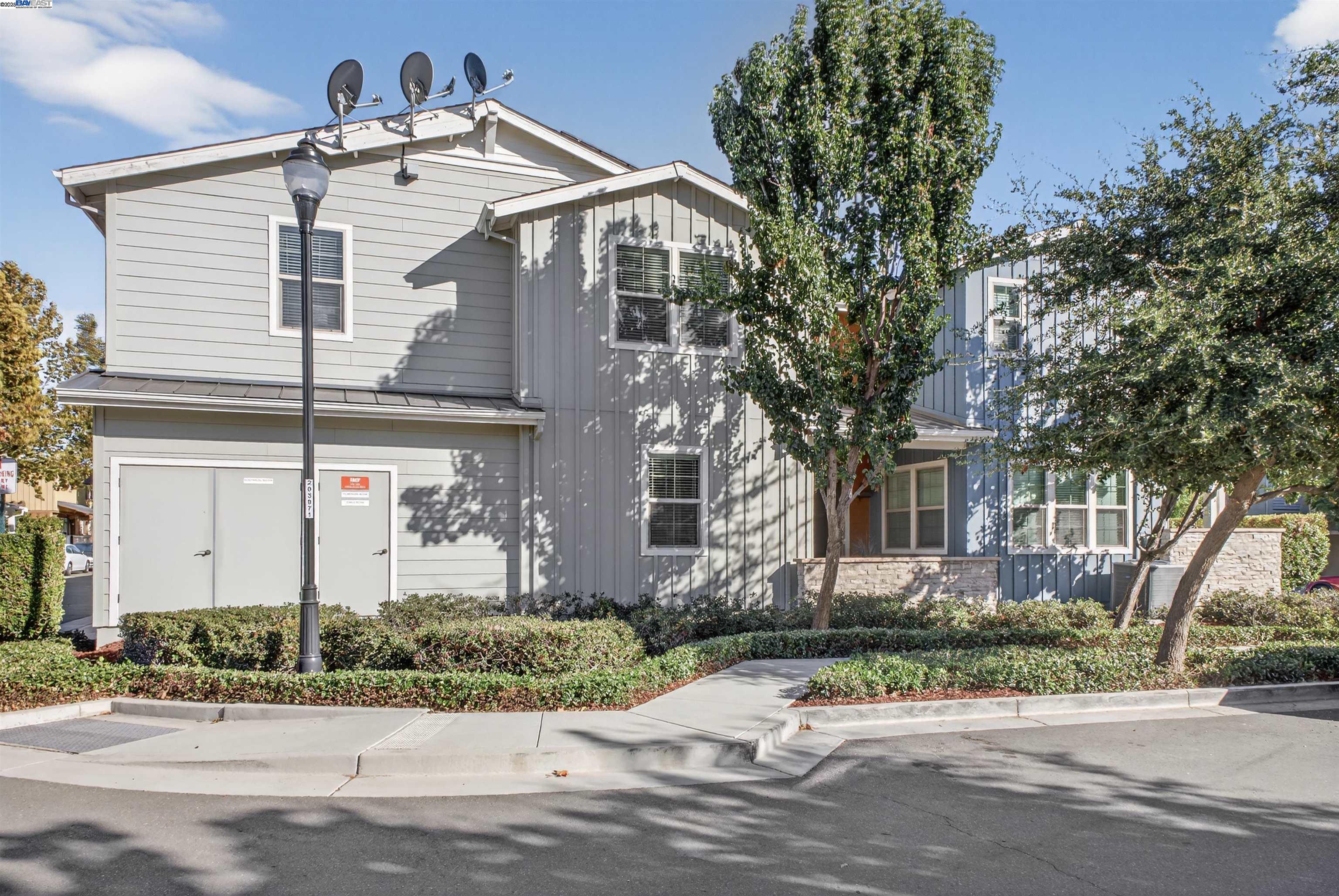 Photo #43: 41117873 Listing: Photo #43