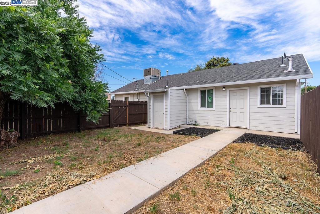 Detail Gallery Image 36 of 60 For 4733 E Washington St, Stockton,  CA 95215 - 3 Beds | 2 Baths