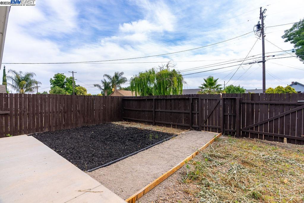 Detail Gallery Image 41 of 60 For 4733 E Washington St, Stockton,  CA 95215 - 3 Beds | 2 Baths