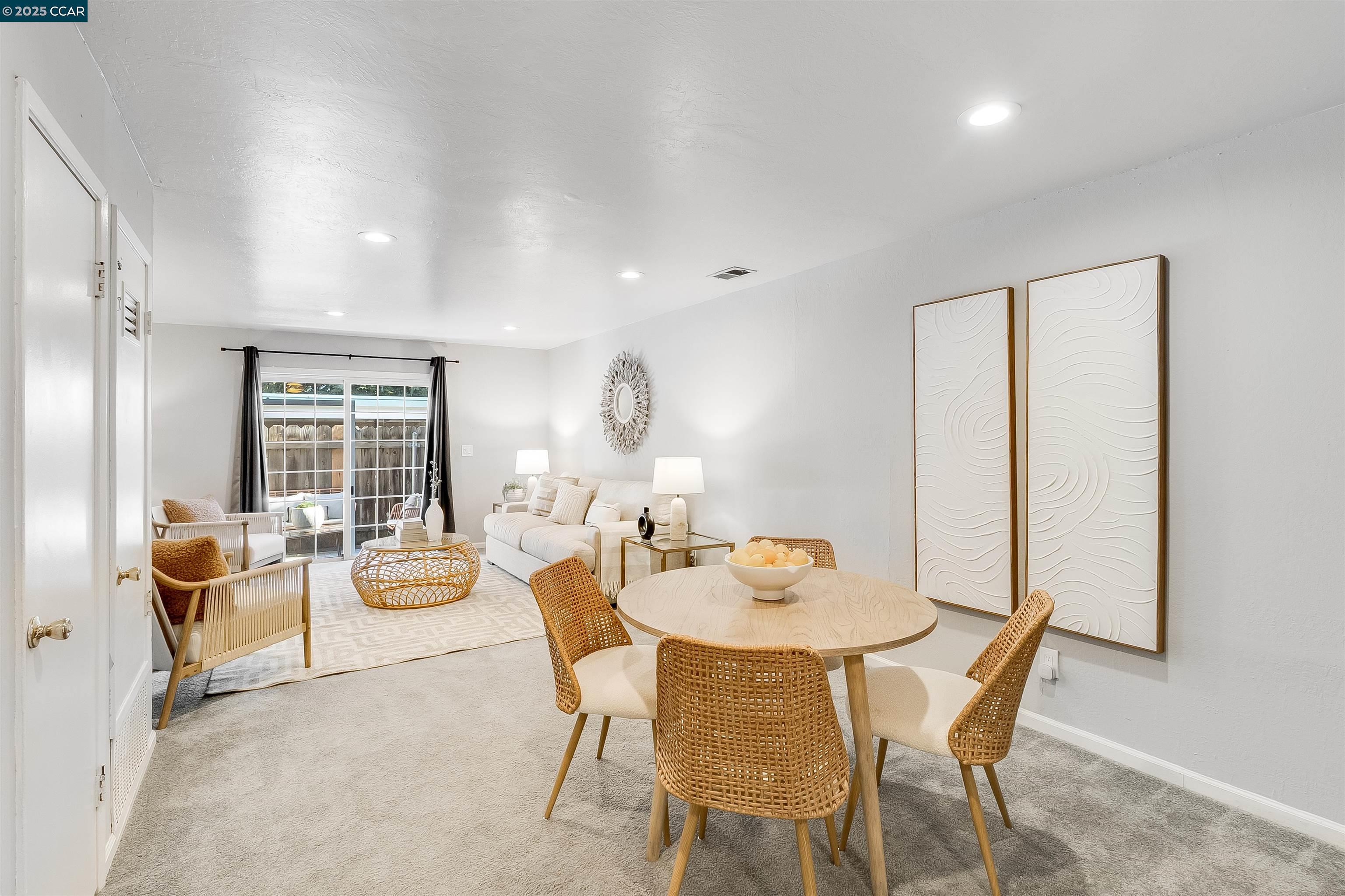 Detail Gallery Image 8 of 24 For 3905 Clayton Rd #37,  Concord,  CA 94521 - 2 Beds | 2 Baths