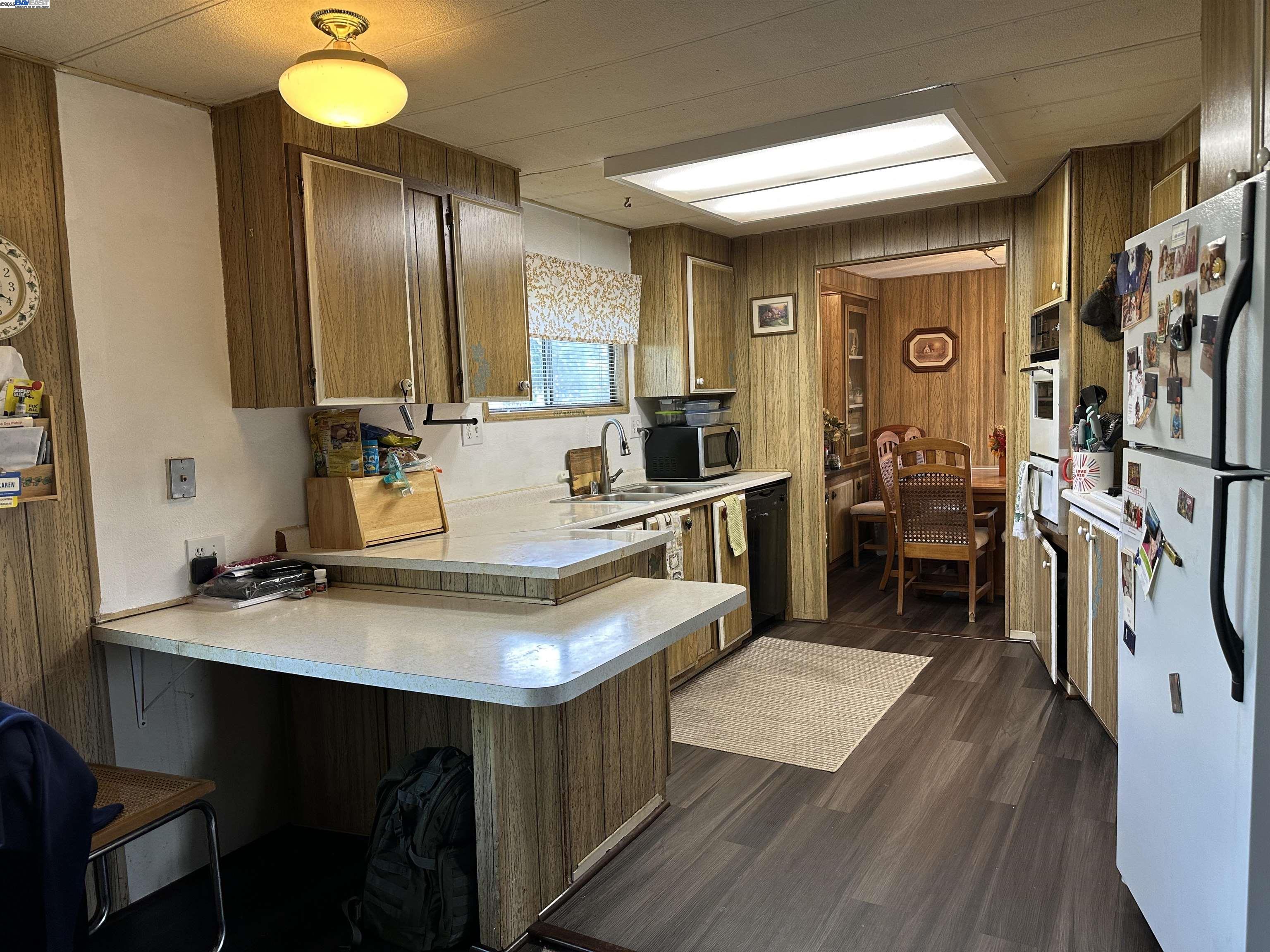 Detail Gallery Image 11 of 30 For 126 Fisk Terrace, Fremont,  CA 94538 - 3 Beds | 2 Baths