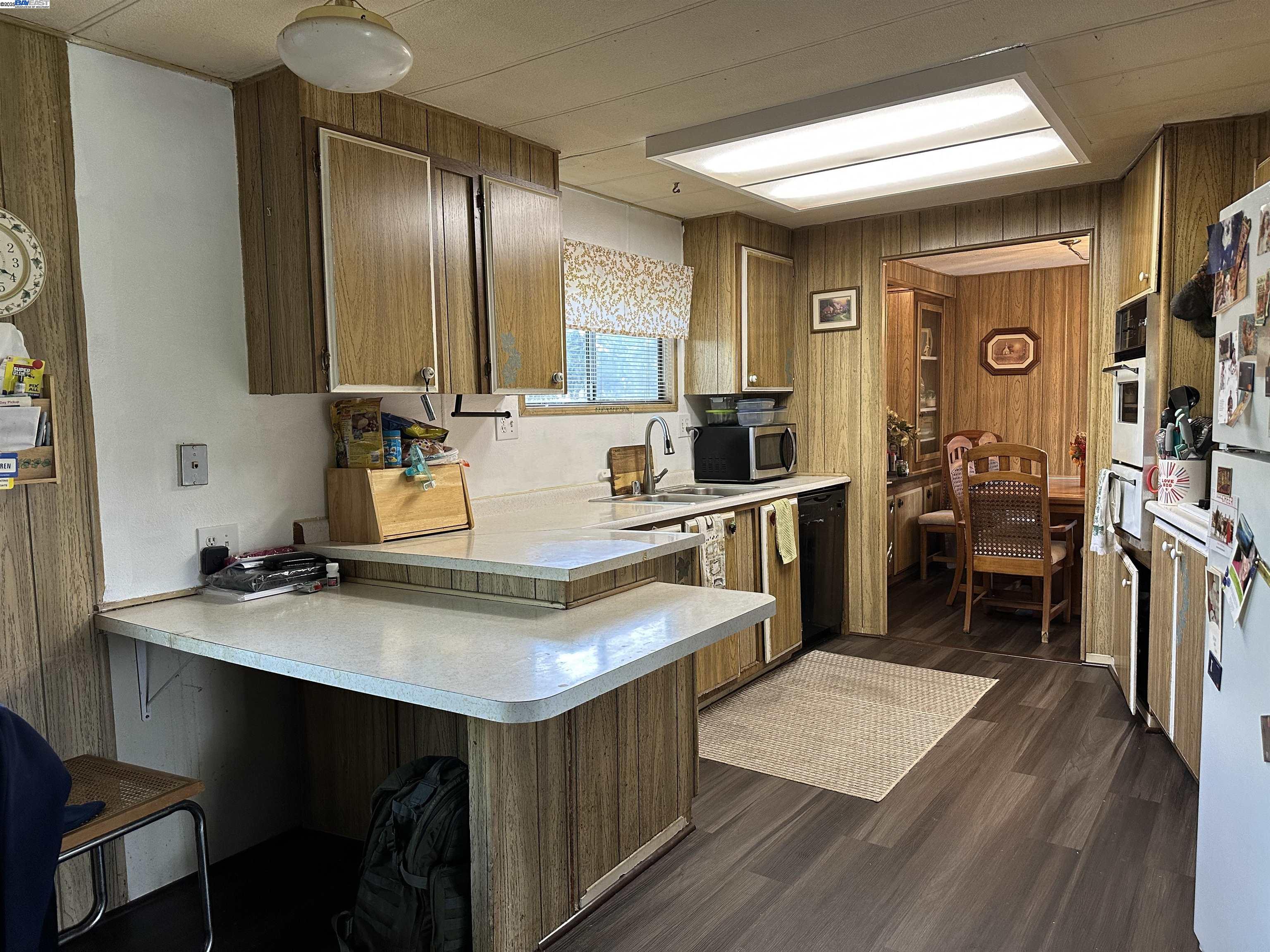 Detail Gallery Image 12 of 30 For 126 Fisk Terrace, Fremont,  CA 94538 - 3 Beds | 2 Baths