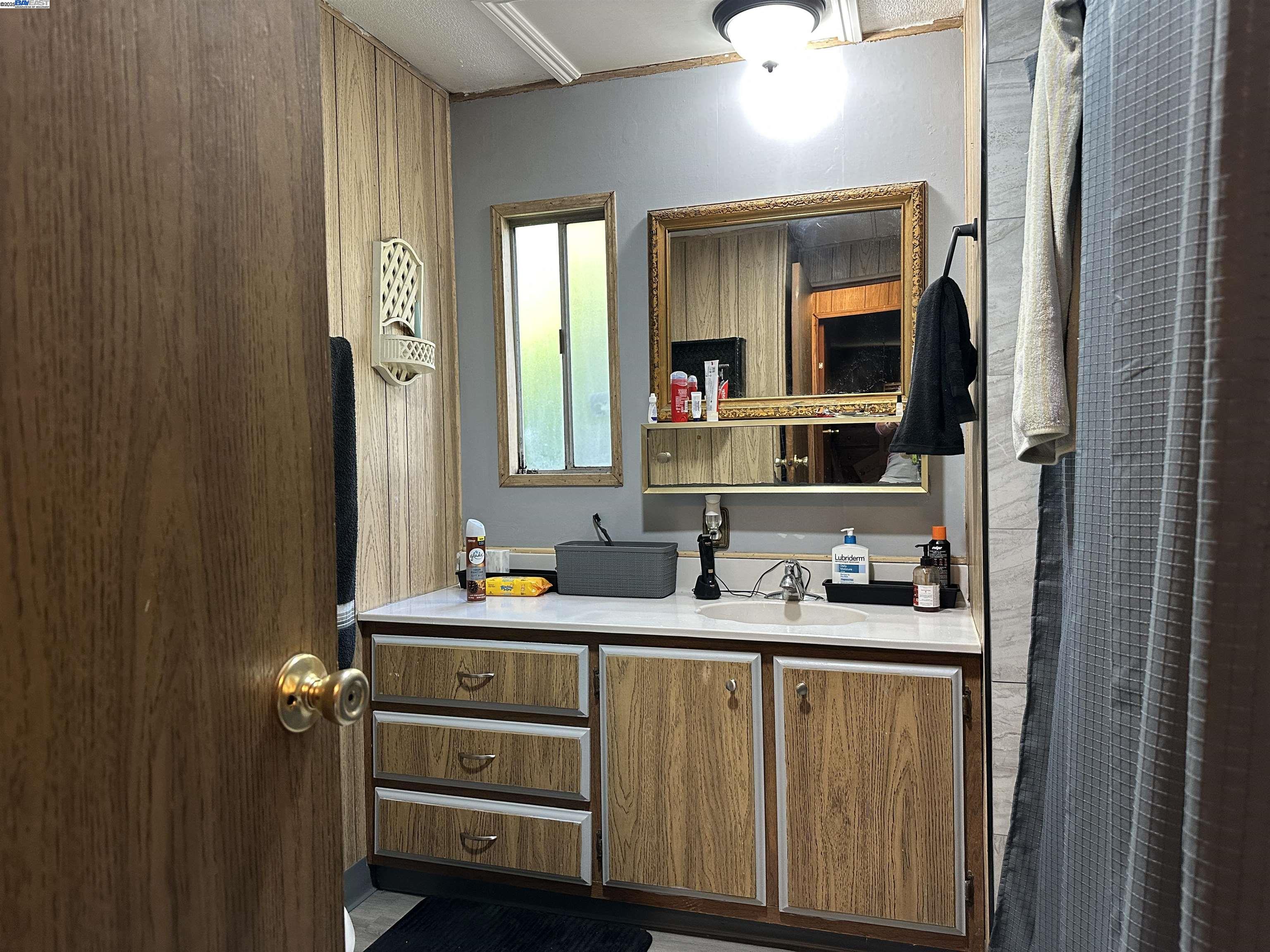 Detail Gallery Image 15 of 30 For 126 Fisk Terrace, Fremont,  CA 94538 - 3 Beds | 2 Baths