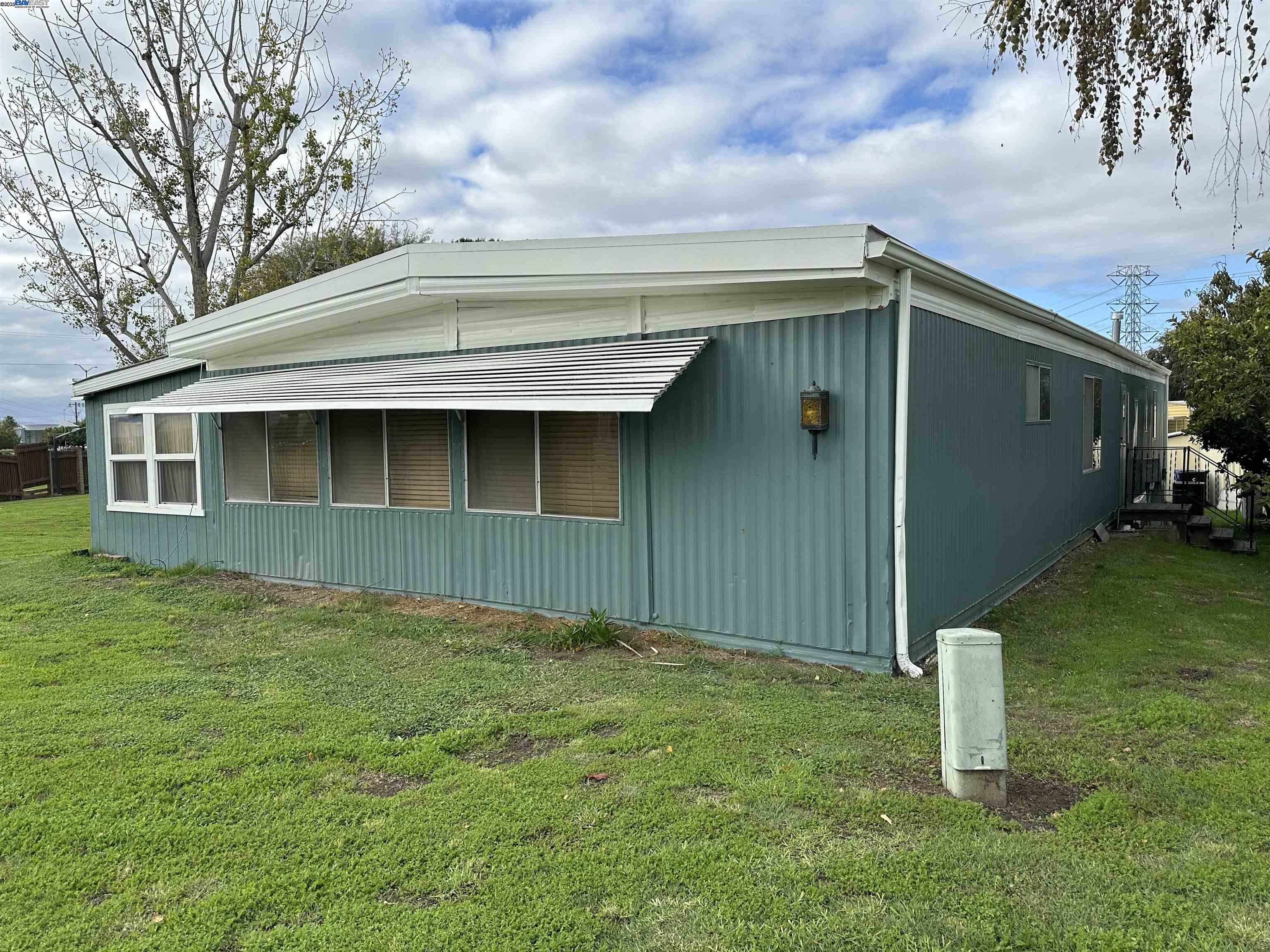 Detail Gallery Image 19 of 30 For 126 Fisk Terrace, Fremont,  CA 94538 - 3 Beds | 2 Baths