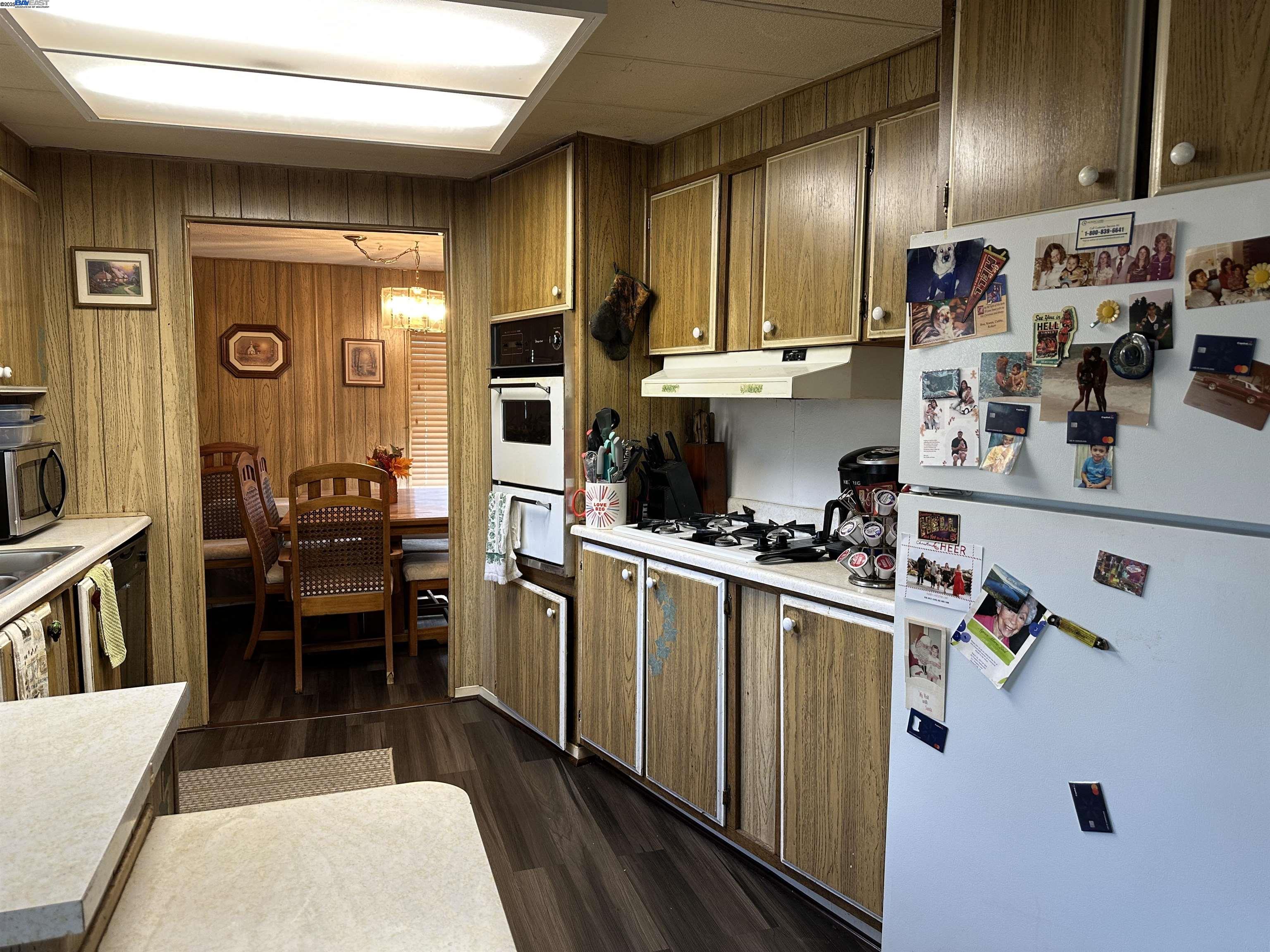 Detail Gallery Image 10 of 30 For 126 Fisk Terrace, Fremont,  CA 94538 - 3 Beds | 2 Baths