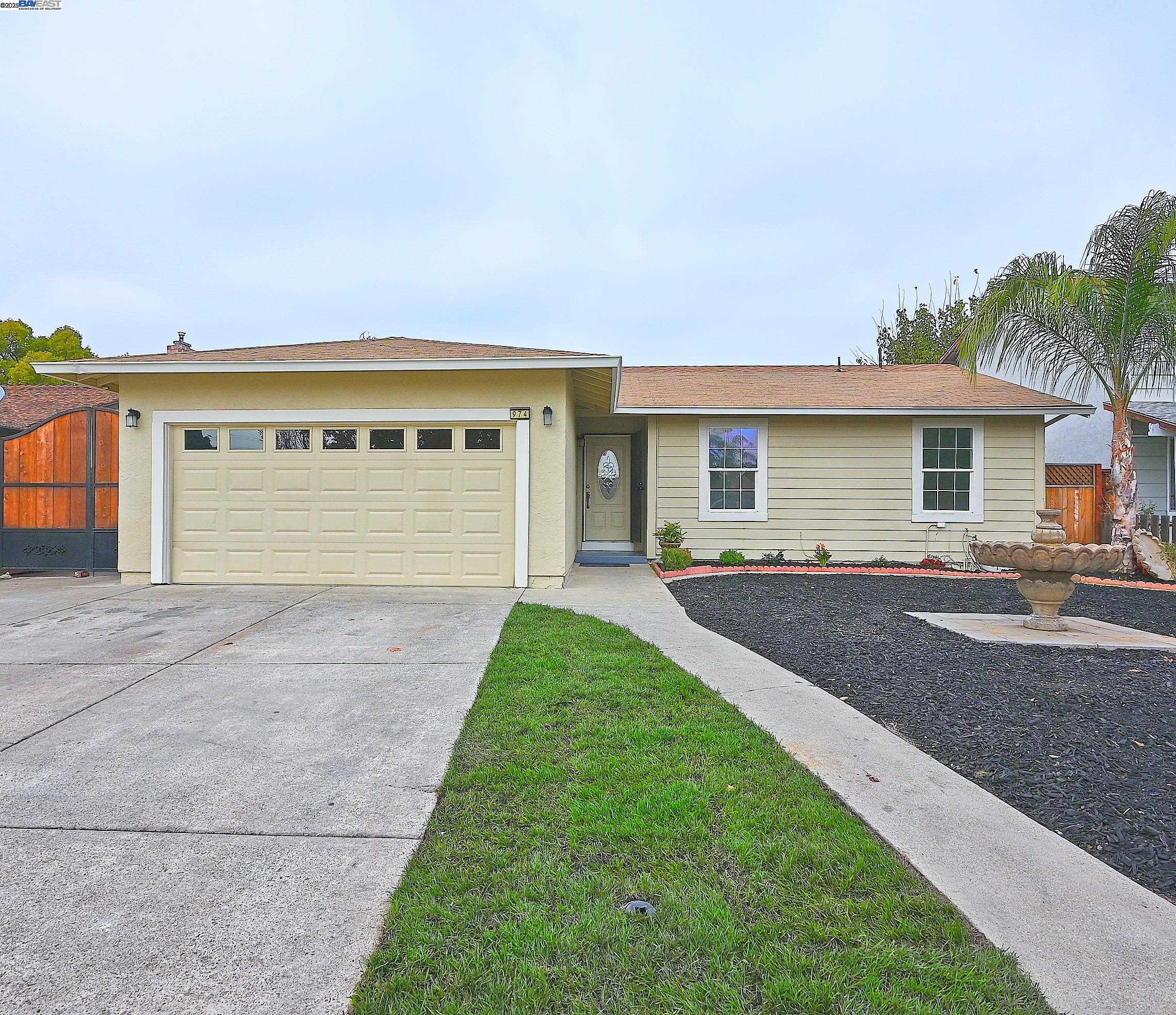 Detail Gallery Image 2 of 45 For 974 Walnut Dr, Oakley,  CA 94561 - 3 Beds | 1 Baths