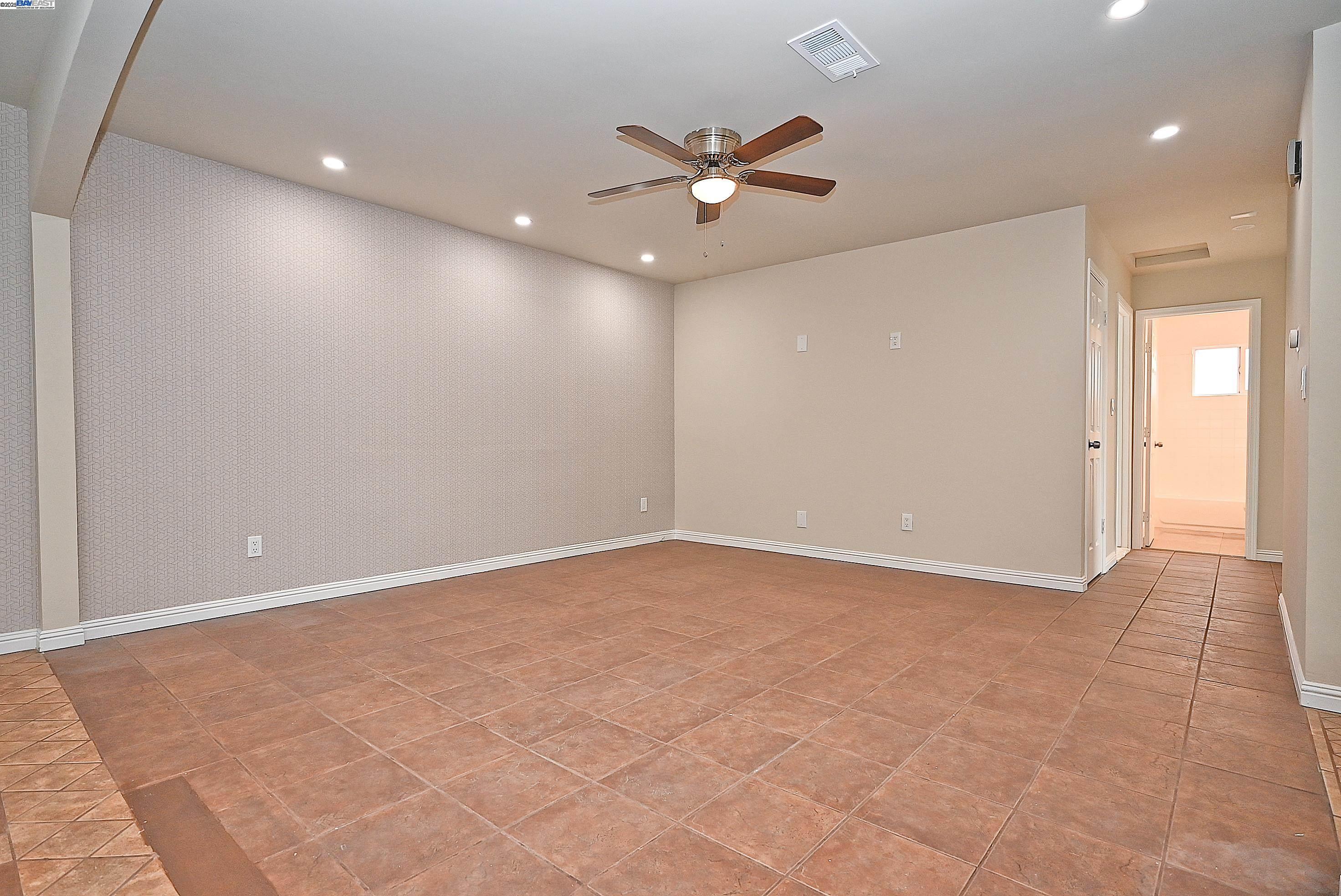 Detail Gallery Image 11 of 45 For 974 Walnut Dr, Oakley,  CA 94561 - 3 Beds | 1 Baths