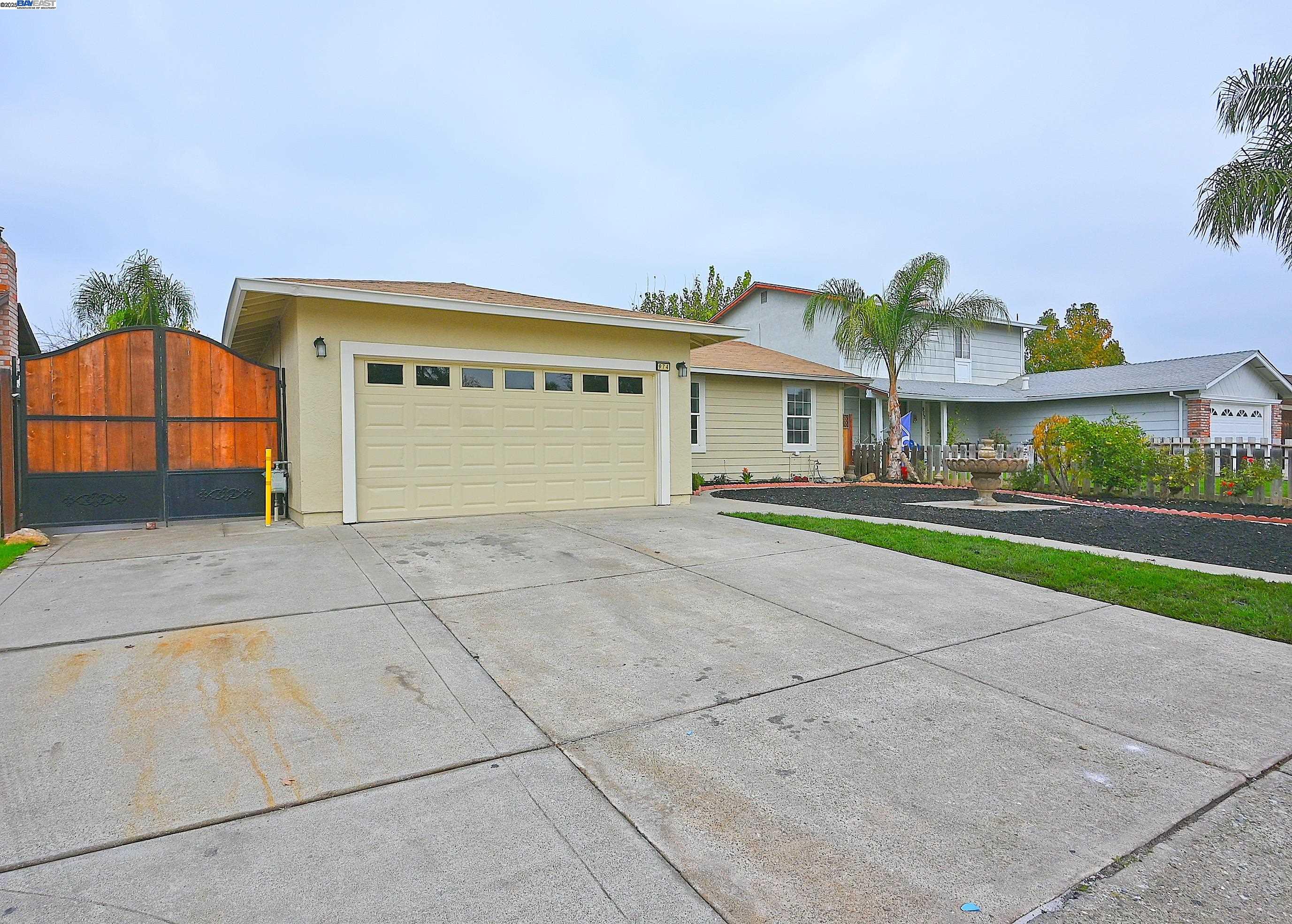 Detail Gallery Image 3 of 45 For 974 Walnut Dr, Oakley,  CA 94561 - 3 Beds | 1 Baths