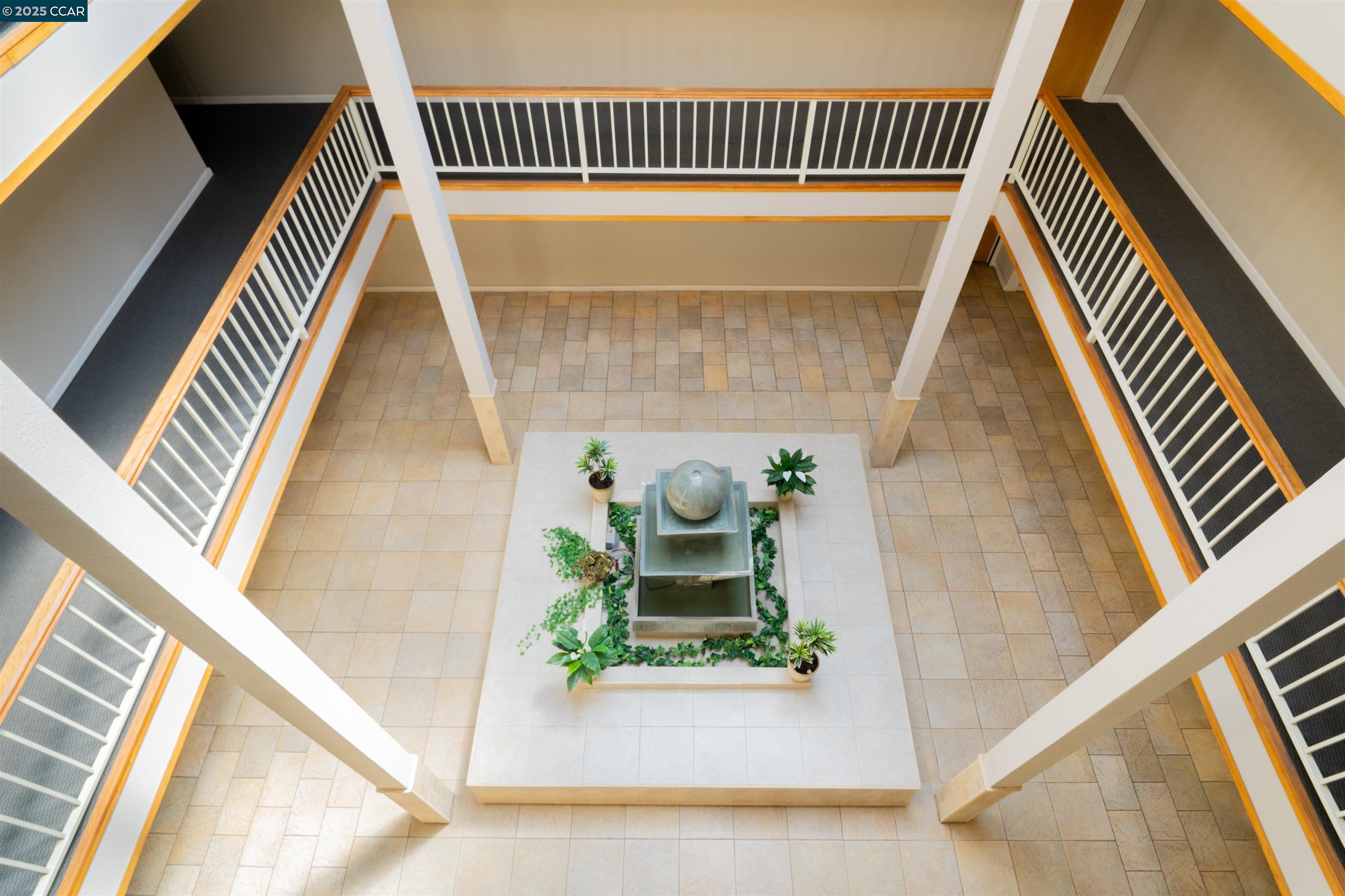 Detail Gallery Image 24 of 26 For 466 Crescent St #306,  Oakland,  CA 94610 - 1 Beds | 1 Baths