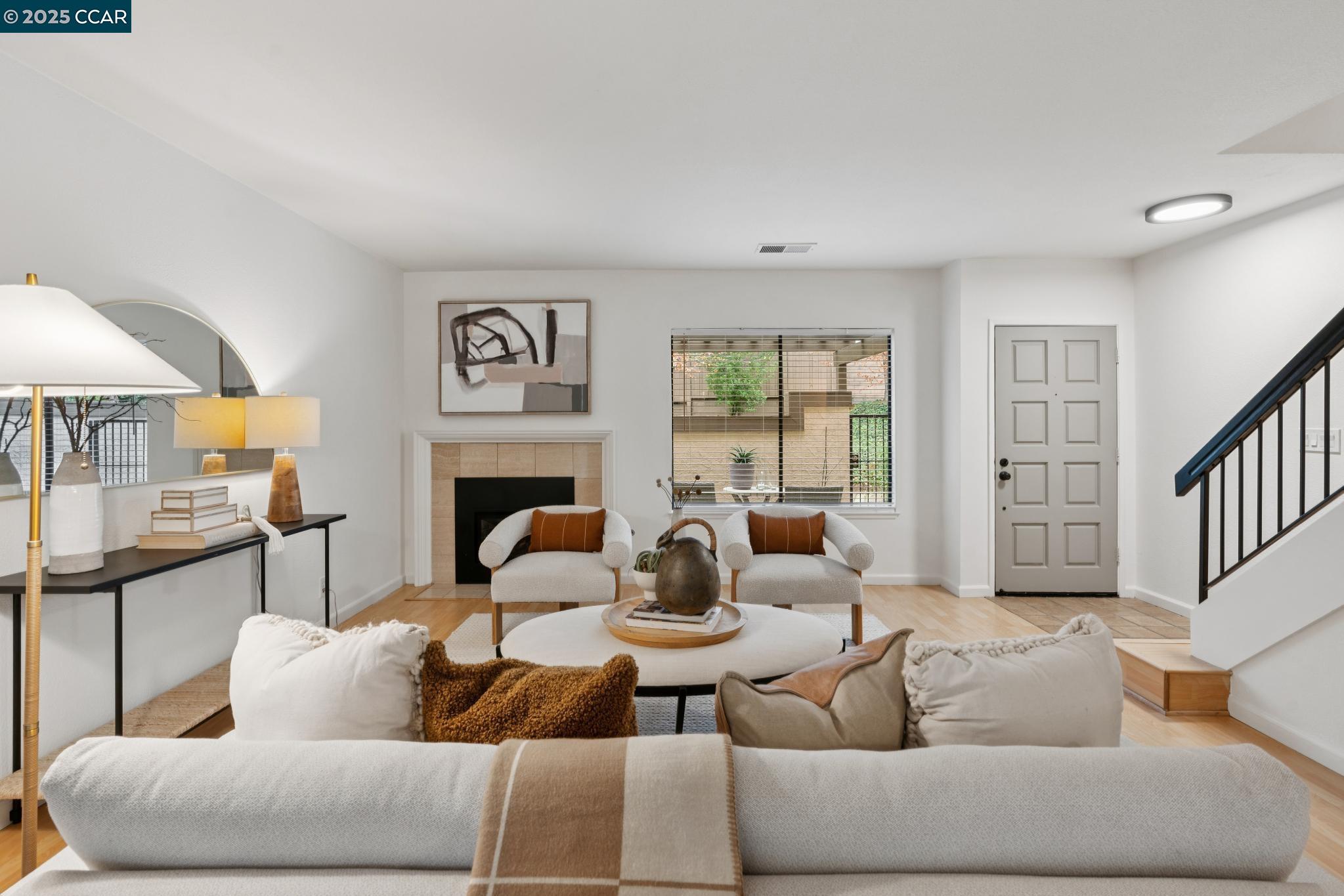 Detail Gallery Image 7 of 38 For 312 Preakness Court, Walnut Creek,  CA 94597 - 3 Beds | 2/1 Baths