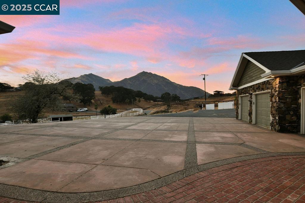 Detail Gallery Image 2 of 58 For 4161 Leon Drive, Clayton,  CA 94517-9702 - 4 Beds | 3 Baths