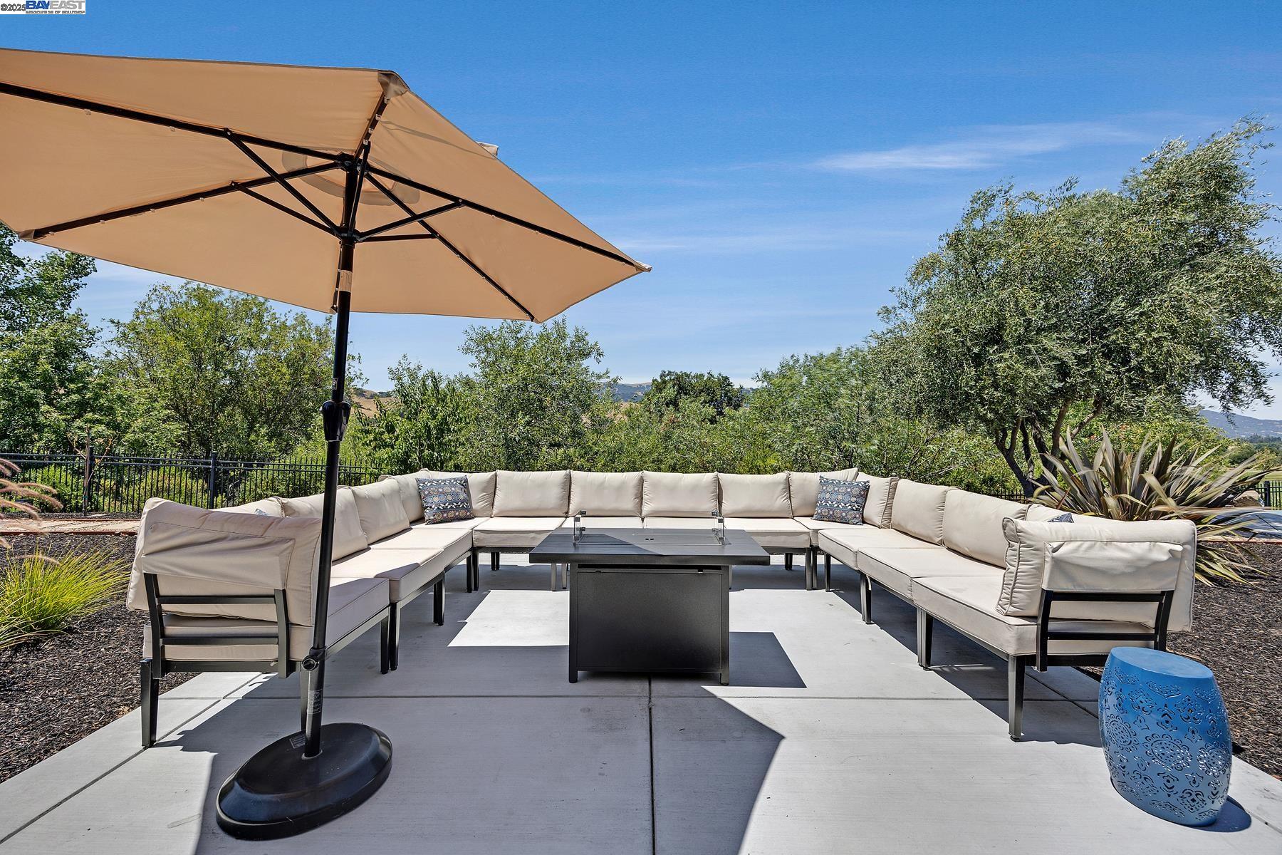 Detail Gallery Image 40 of 60 For 6315 Club House Dr, Pleasanton,  CA 94566-9867 - 4 Beds | 3/2 Baths