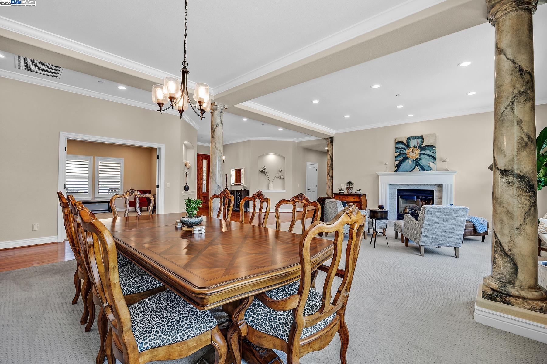 Detail Gallery Image 10 of 60 For 6315 Club House Dr, Pleasanton,  CA 94566-9867 - 4 Beds | 3/2 Baths