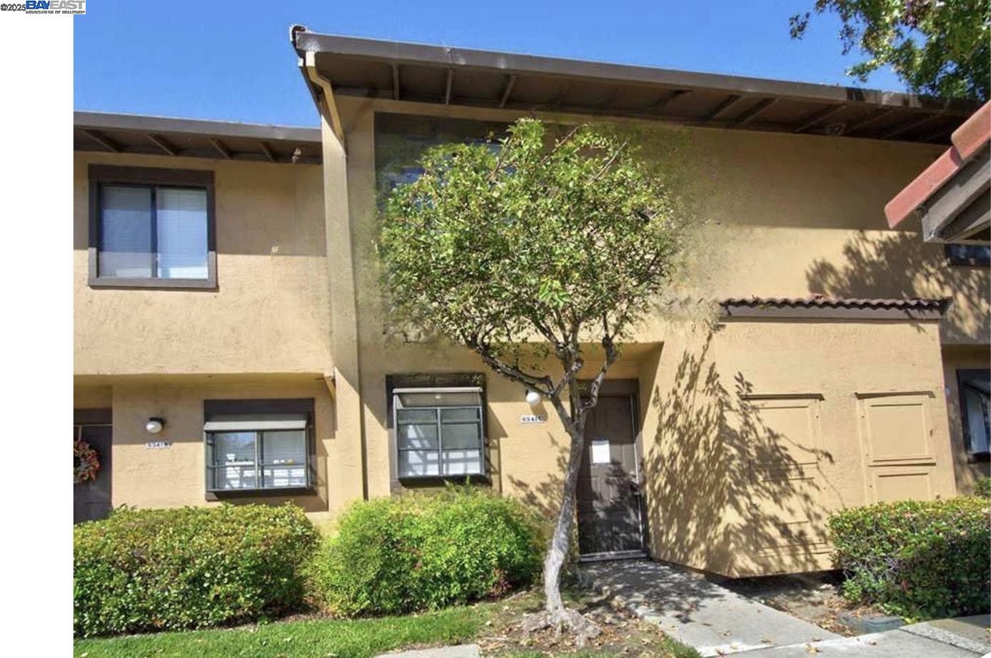 Detail Gallery Image 2 of 9 For 6341 Joaquin Murieta Ave #C,  Newark,  CA 94560 - 2 Beds | 1/1 Baths