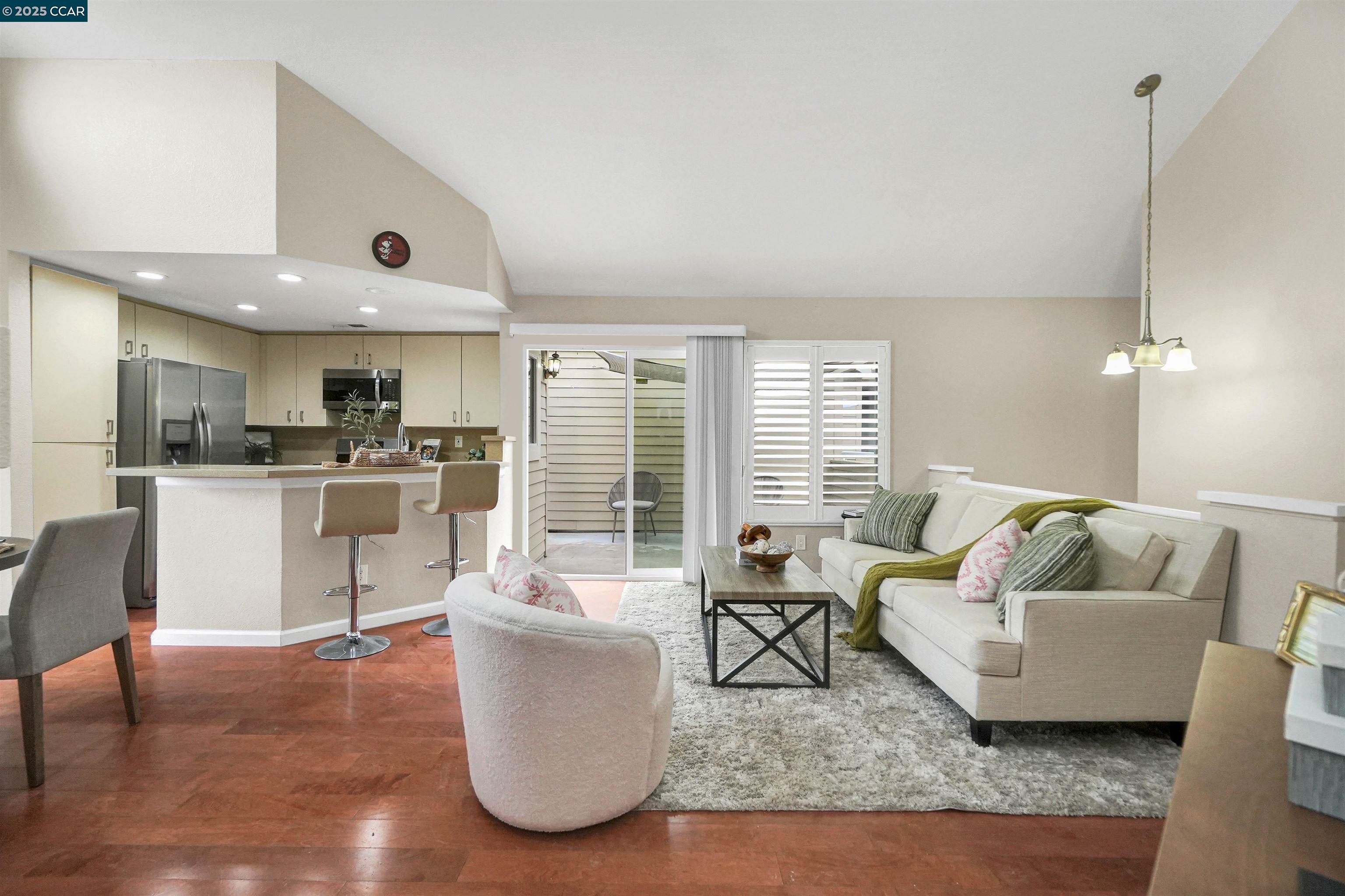 Detail Gallery Image 14 of 43 For 408 Lighthouse Ct, Hercules,  CA 94547 - 1 Beds | 1 Baths