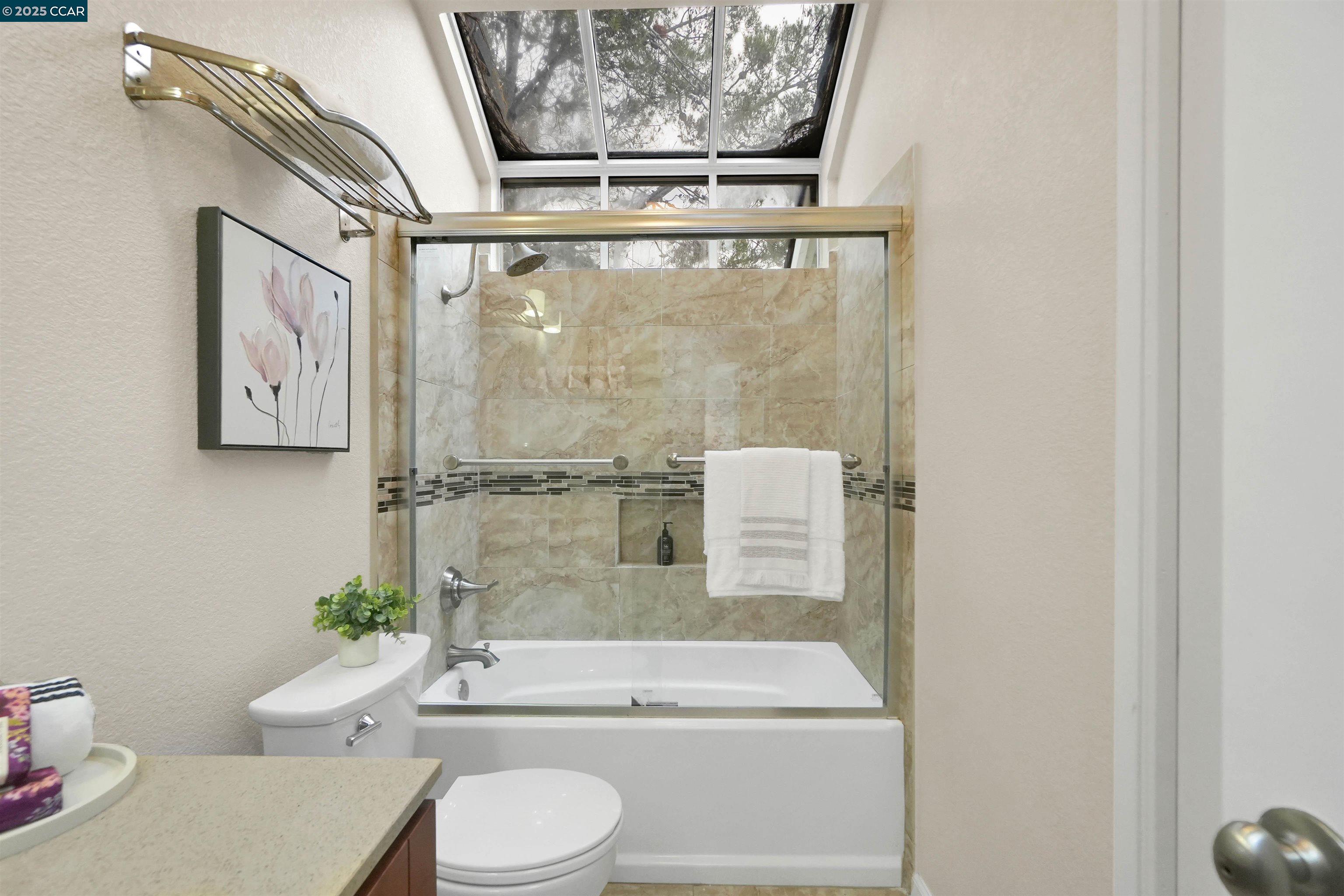 Detail Gallery Image 34 of 43 For 408 Lighthouse Ct, Hercules,  CA 94547 - 1 Beds | 1 Baths