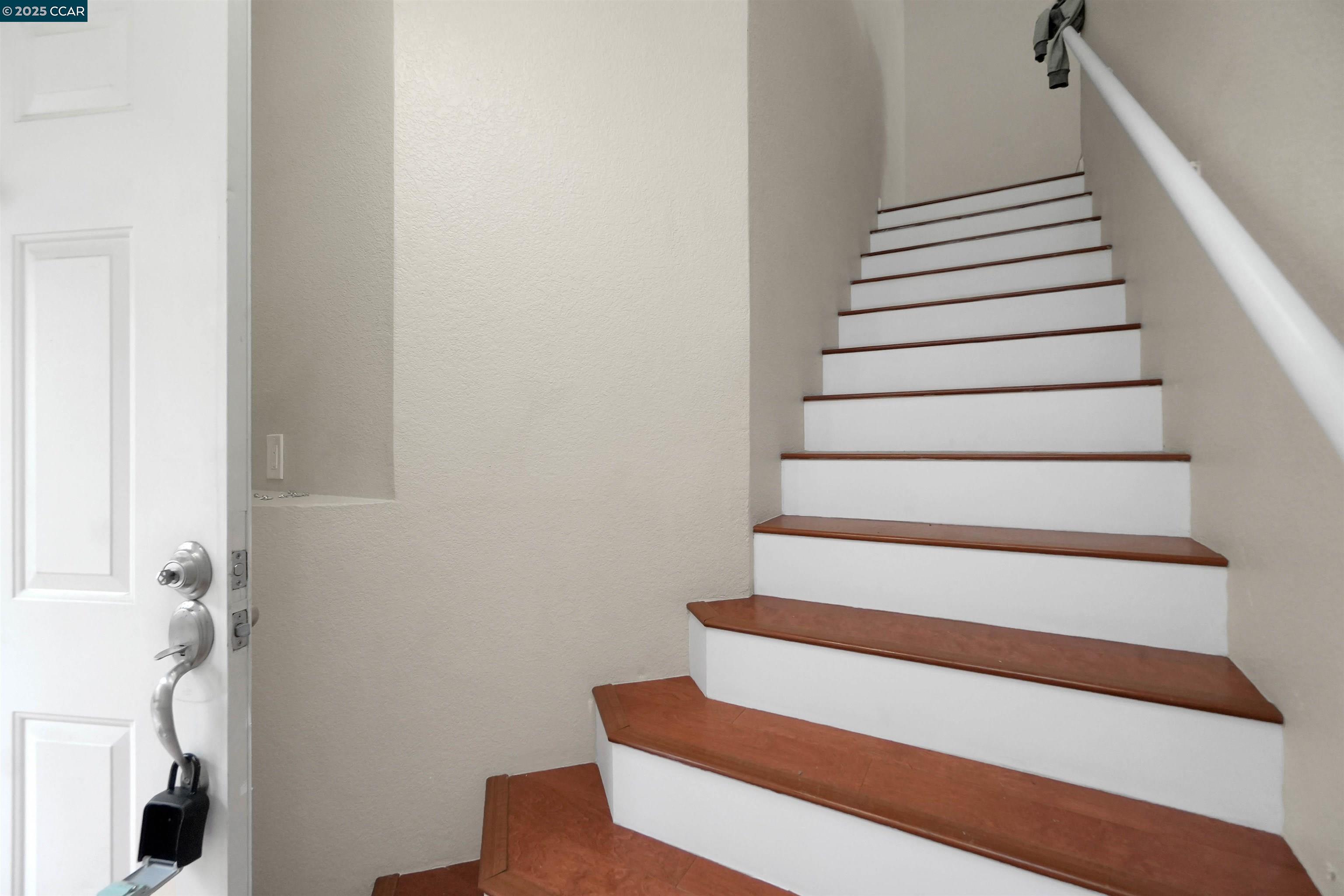 Detail Gallery Image 10 of 43 For 408 Lighthouse Ct, Hercules,  CA 94547 - 1 Beds | 1 Baths