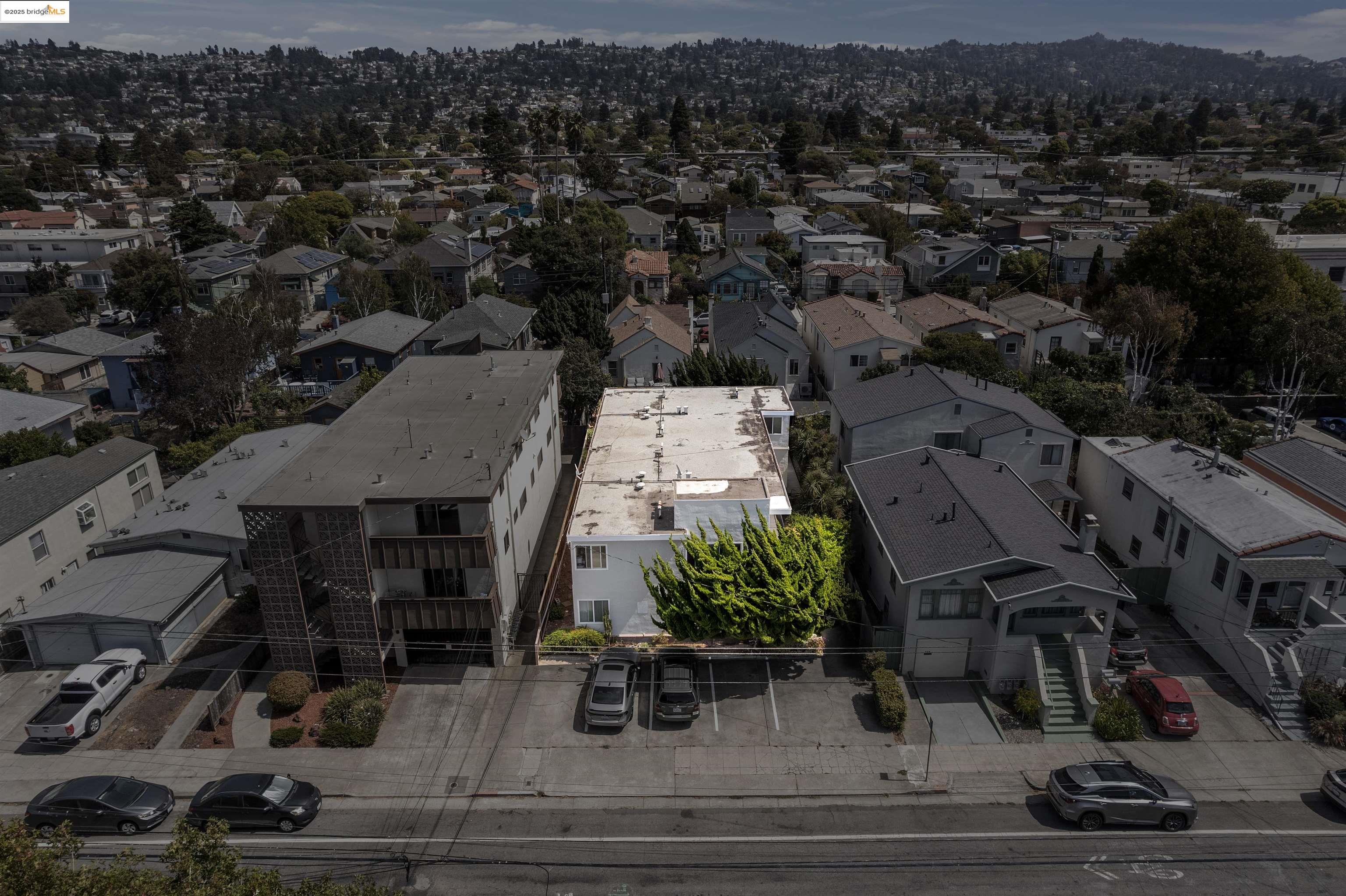 Detail Gallery Image 12 of 21 For 825 Kains Ave, Albany,  CA 94706 - – Beds | – Baths